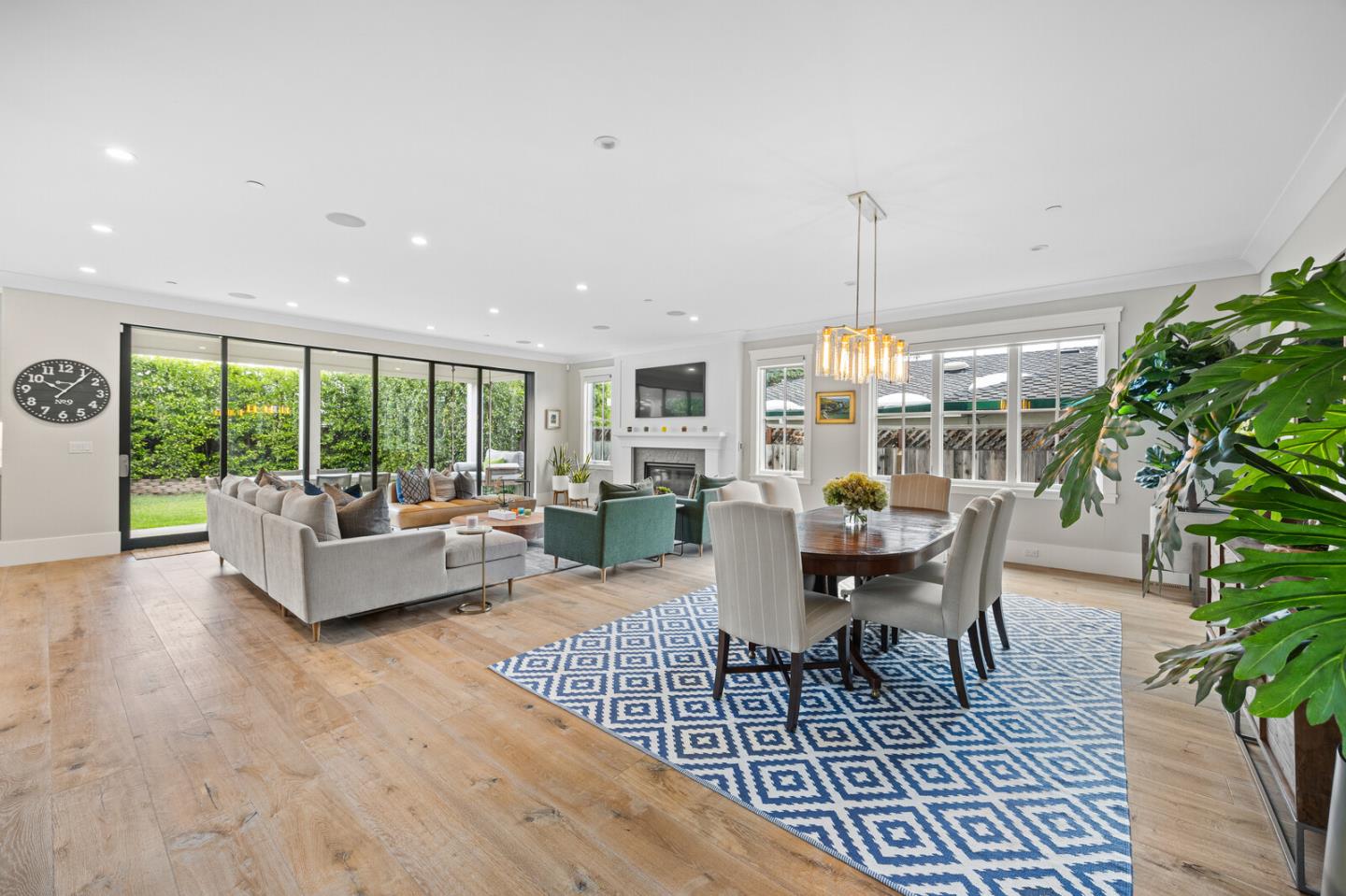 Detail Gallery Image 6 of 37 For 2724 Eaton Ave, San Carlos,  CA 94070 - 5 Beds | 4/1 Baths