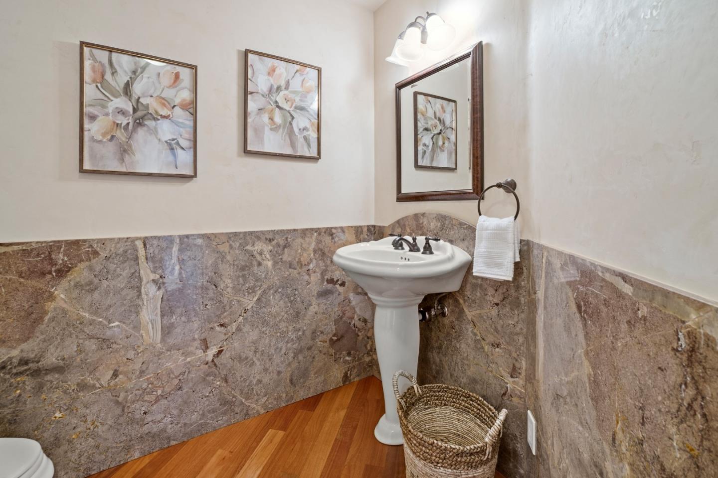 Detail Gallery Image 19 of 37 For 1273 Surf Ave, Pacific Grove,  CA 93950 - 4 Beds | 3/1 Baths