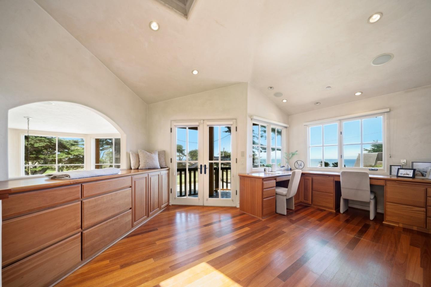 Detail Gallery Image 24 of 37 For 1273 Surf Ave, Pacific Grove,  CA 93950 - 4 Beds | 3/1 Baths