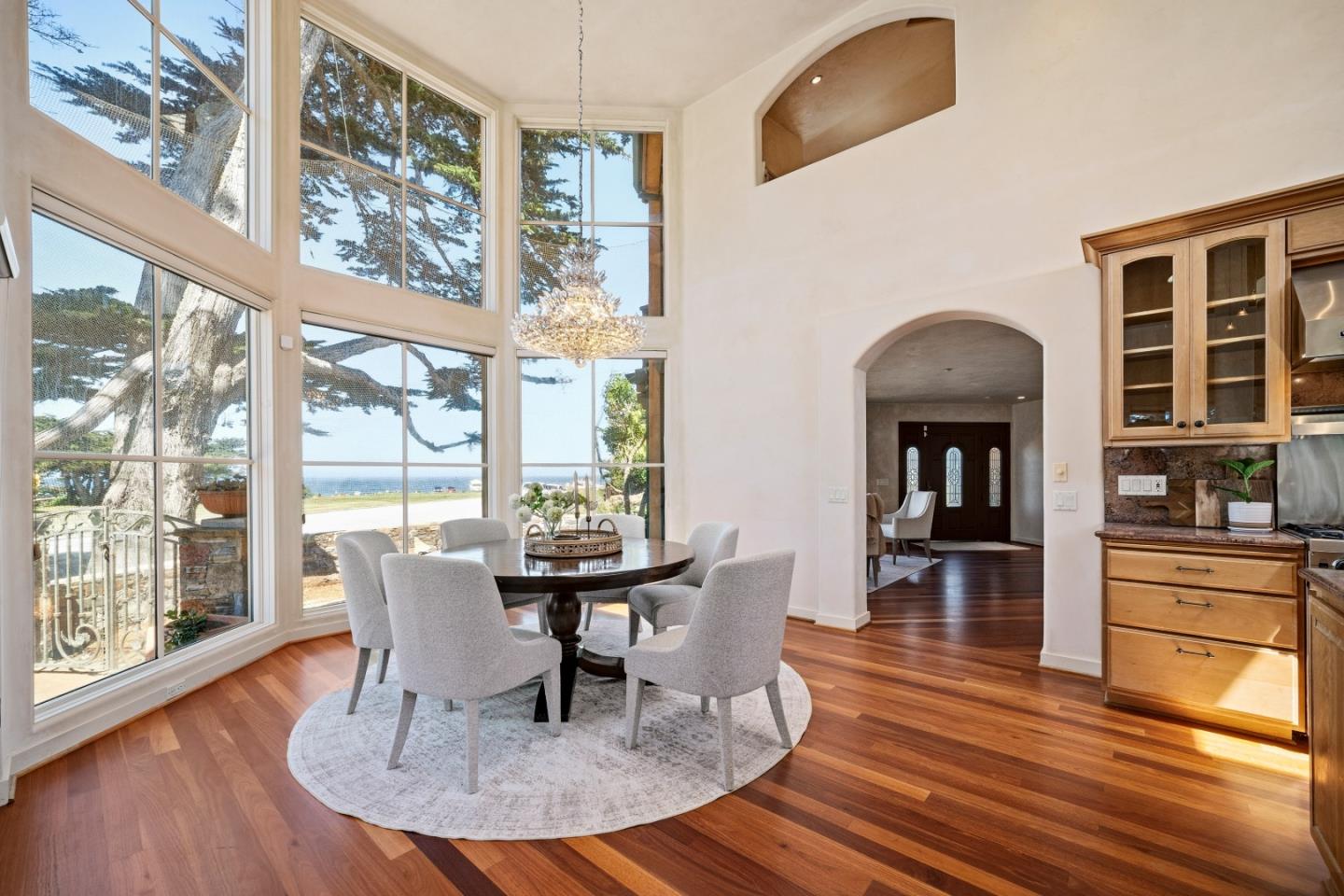 Detail Gallery Image 7 of 37 For 1273 Surf Ave, Pacific Grove,  CA 93950 - 4 Beds | 3/1 Baths