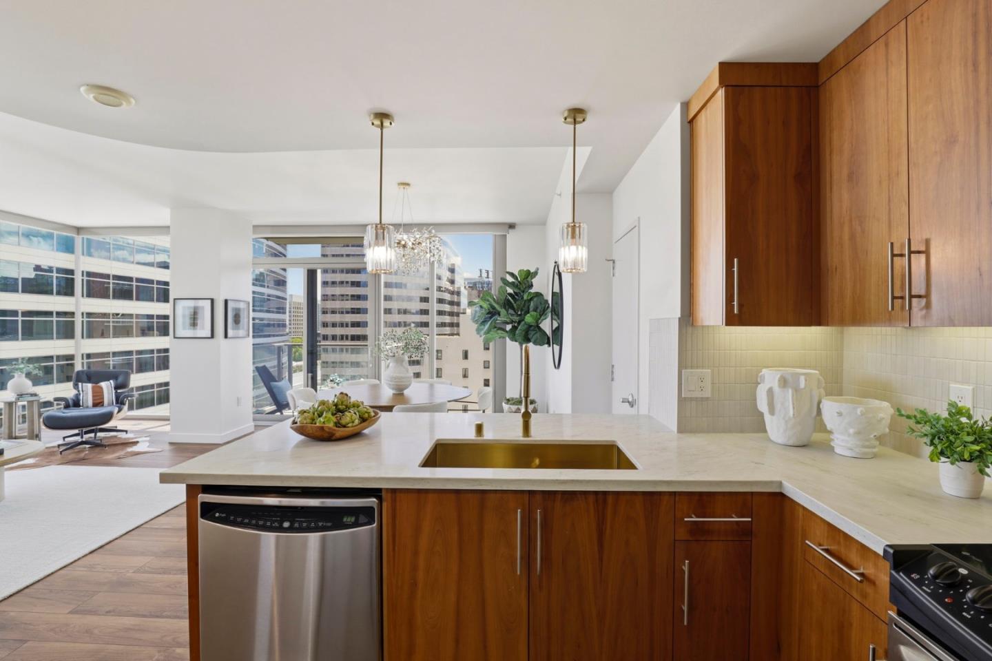 Photo #7: ML82043318 Listing: Photo #7