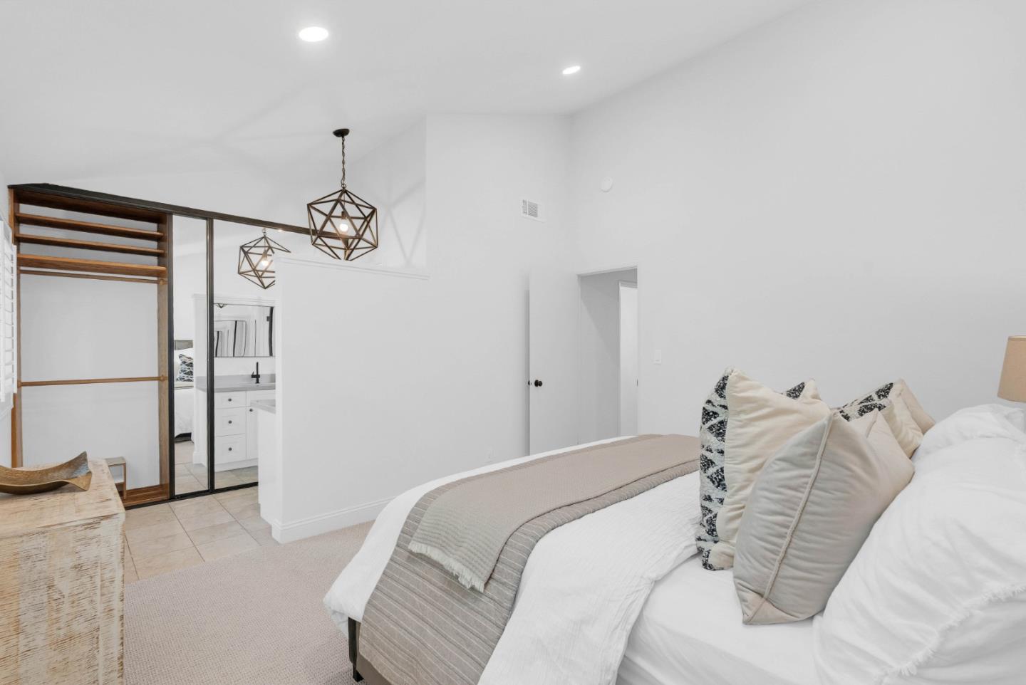 Detail Gallery Image 21 of 58 For 1060 Shandwick Ct, San Jose,  CA 95136 - 4 Beds | 2/1 Baths