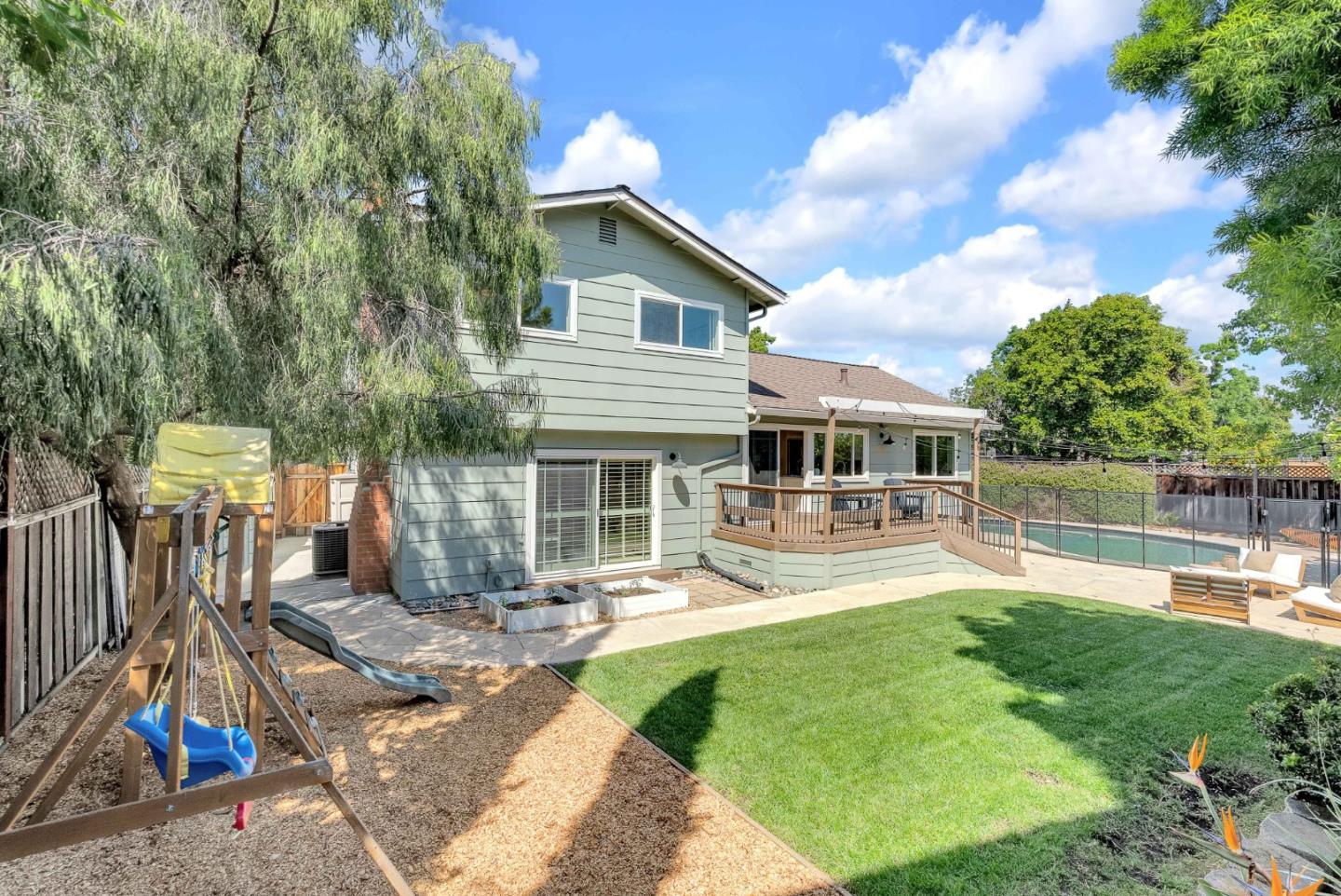 Detail Gallery Image 34 of 58 For 1060 Shandwick Ct, San Jose,  CA 95136 - 4 Beds | 2/1 Baths