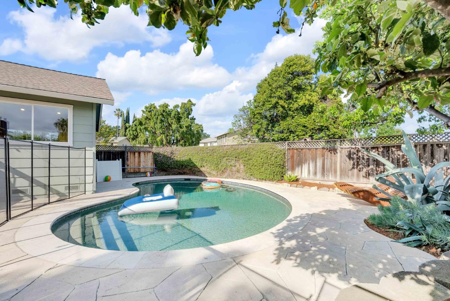 Detail Gallery Image 38 of 58 For 1060 Shandwick Ct, San Jose,  CA 95136 - 4 Beds | 2/1 Baths