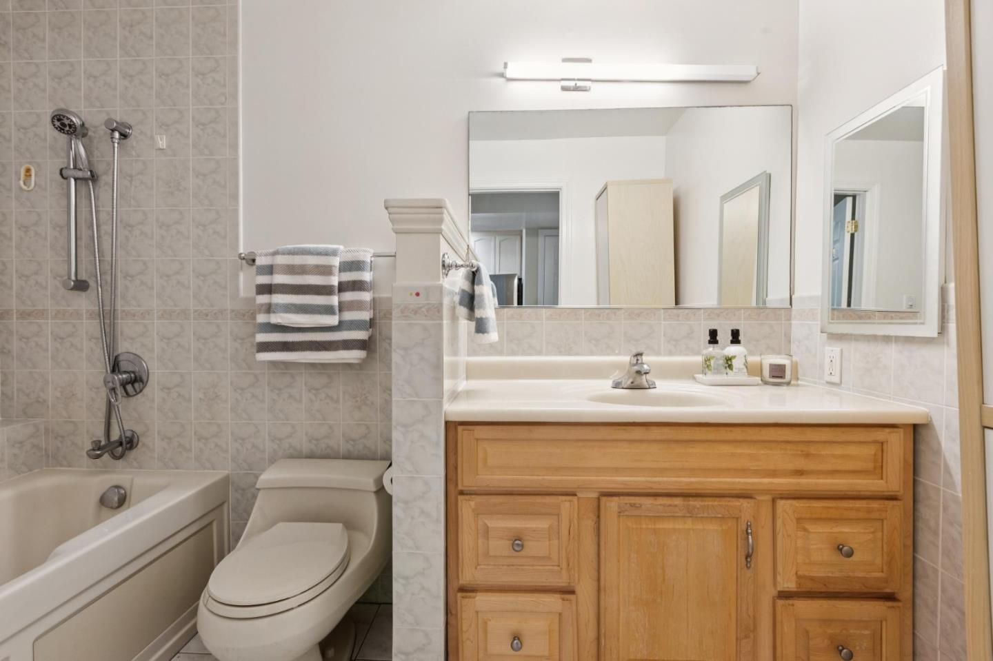 Detail Gallery Image 21 of 27 For 231 Ottawa Ave, San Francisco,  CA 94112 - 3 Beds | 2 Baths