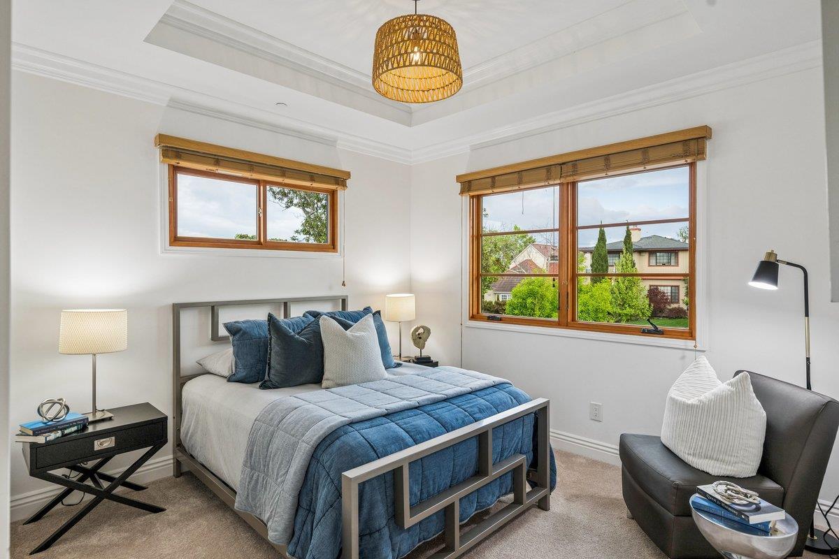 Detail Gallery Image 31 of 59 For 2308 Hillside Dr, Burlingame,  CA 94010 - 4 Beds | 3/1 Baths