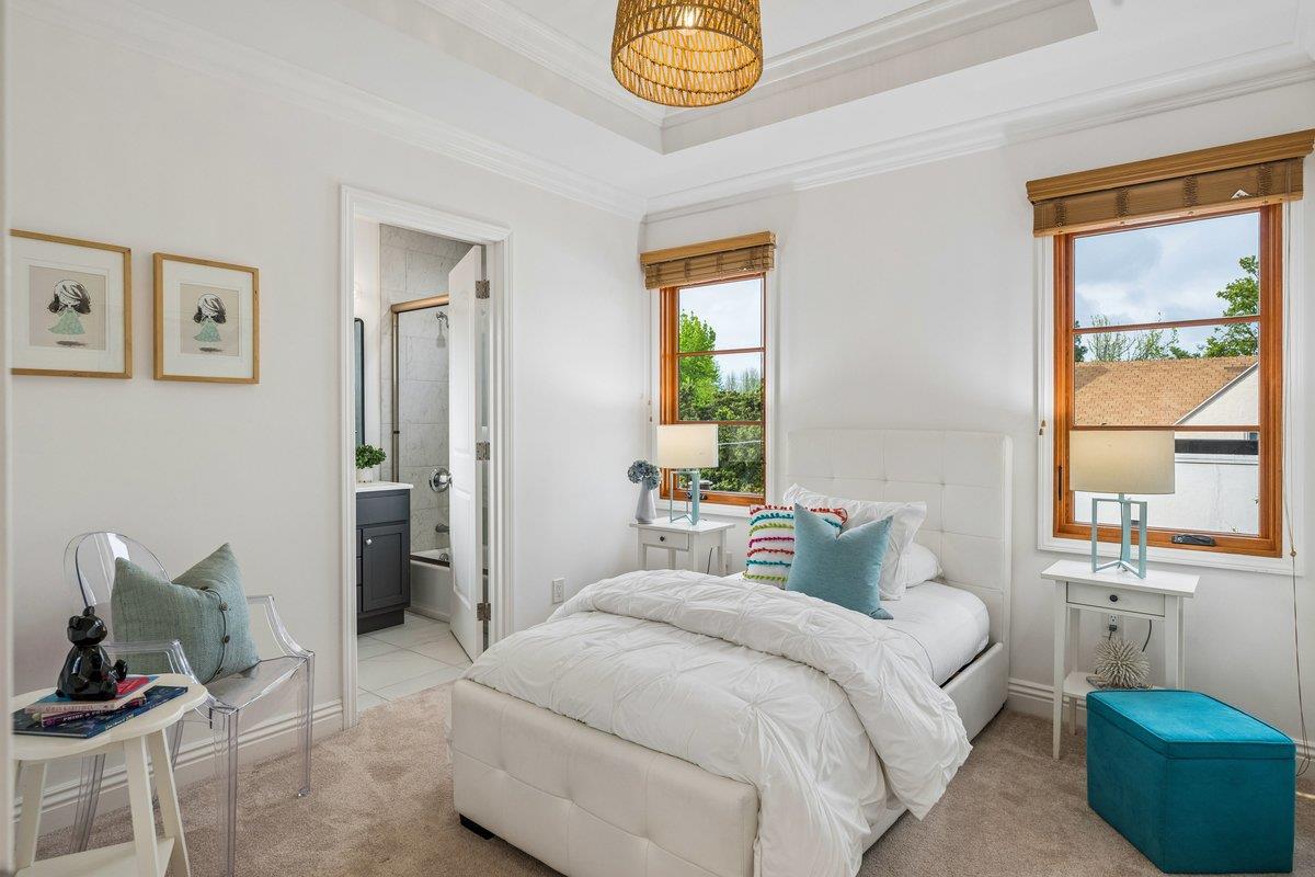 Detail Gallery Image 32 of 59 For 2308 Hillside Dr, Burlingame,  CA 94010 - 4 Beds | 3/1 Baths