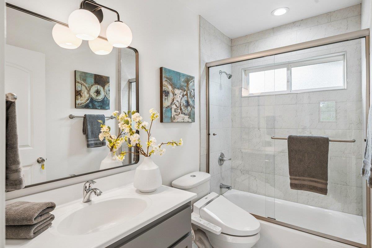 Detail Gallery Image 37 of 59 For 2308 Hillside Dr, Burlingame,  CA 94010 - 4 Beds | 3/1 Baths