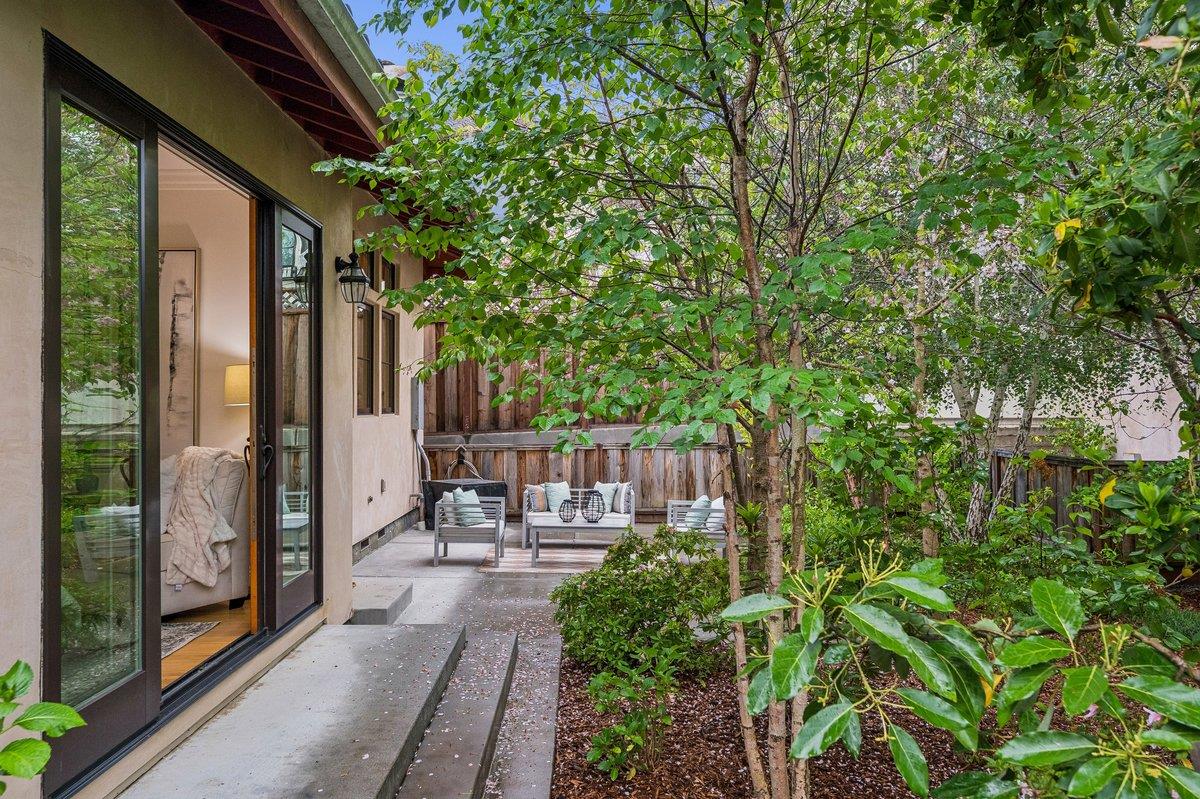 Detail Gallery Image 43 of 59 For 2308 Hillside Dr, Burlingame,  CA 94010 - 4 Beds | 3/1 Baths