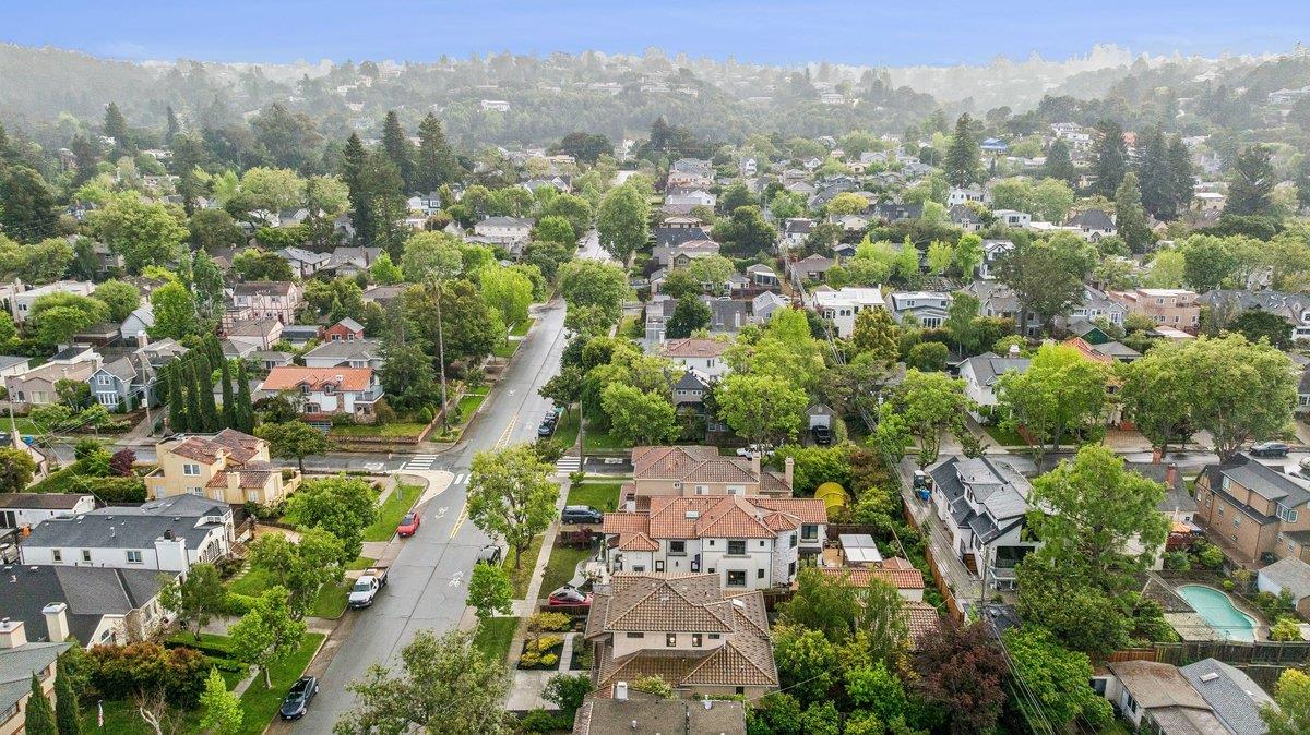 Detail Gallery Image 57 of 59 For 2308 Hillside Dr, Burlingame,  CA 94010 - 4 Beds | 3/1 Baths