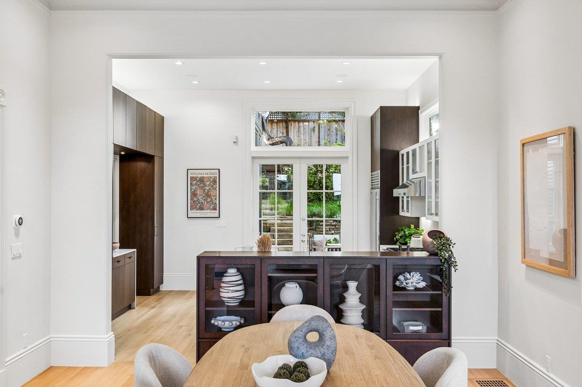 Detail Gallery Image 18 of 78 For 2148 Pine St, San Francisco,  CA 94115 - 4 Beds | 3/1 Baths