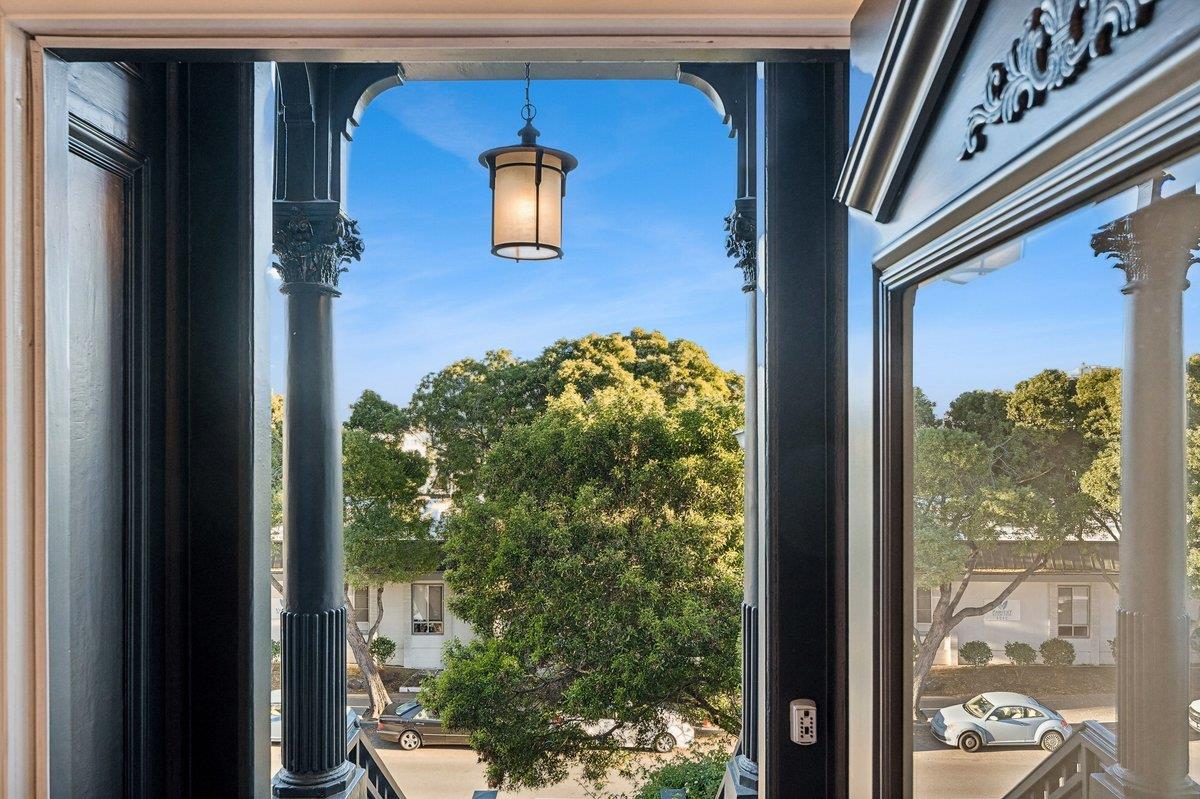 Detail Gallery Image 2 of 78 For 2148 Pine St, San Francisco,  CA 94115 - 4 Beds | 3/1 Baths