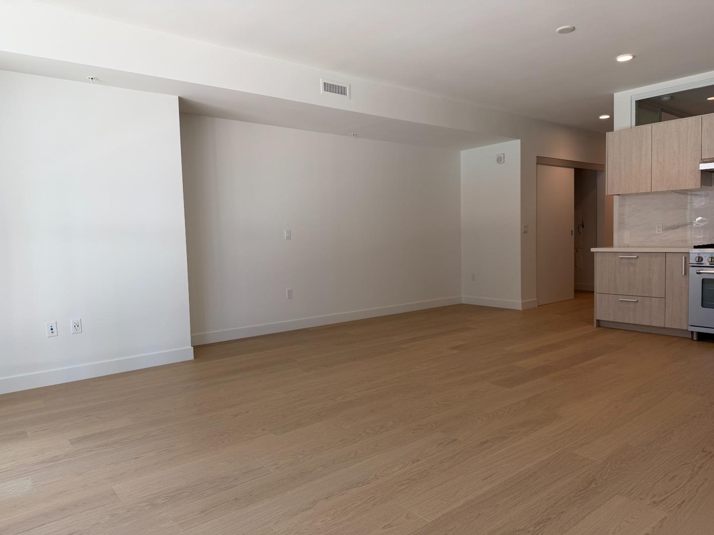 Detail Gallery Image 10 of 16 For 188 W St James St #10413,  San Jose,  CA 95110 - 1 Beds | 1 Baths