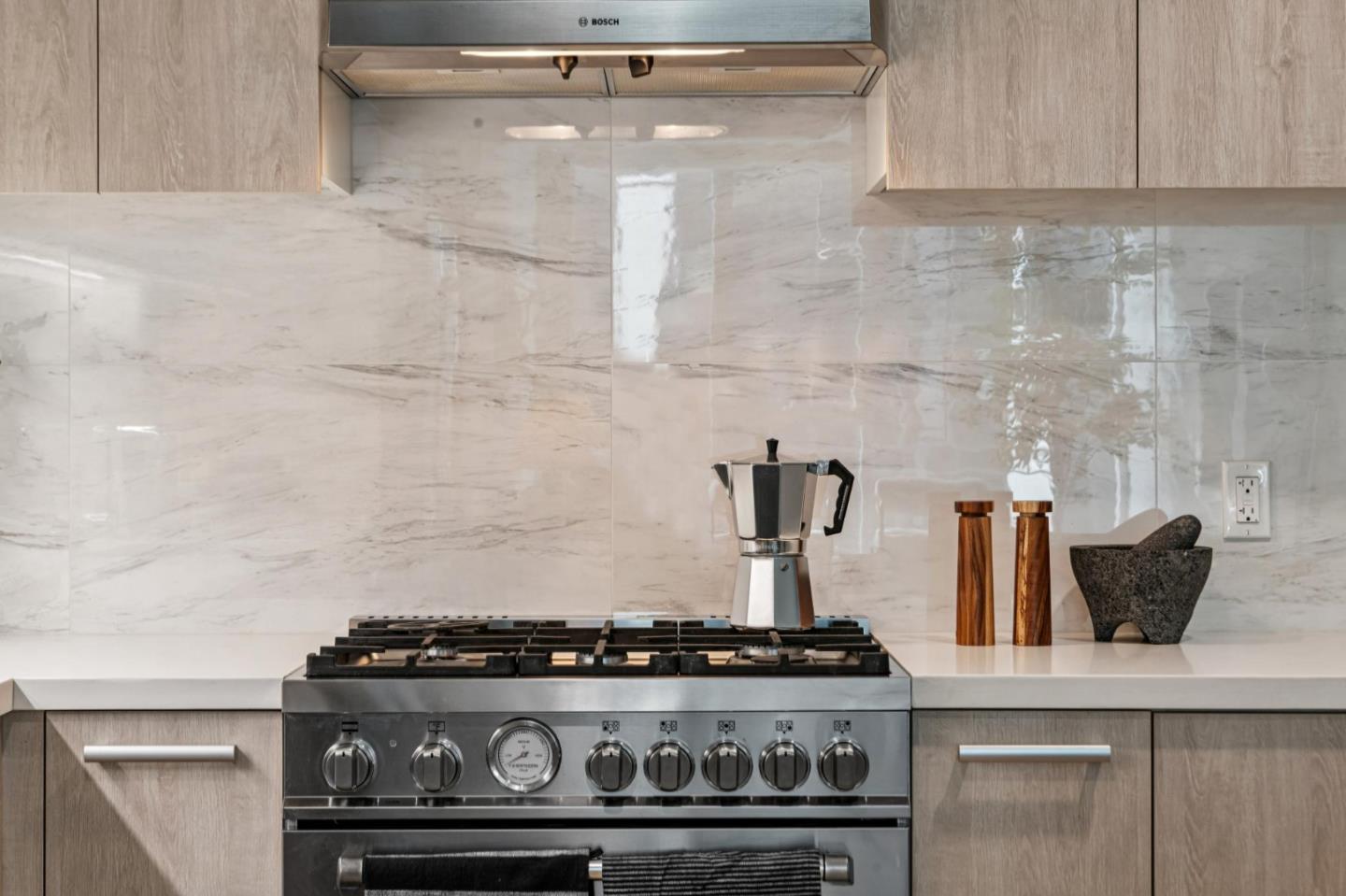 Detail Gallery Image 4 of 16 For 188 W St James St #10413,  San Jose,  CA 95110 - 1 Beds | 1 Baths