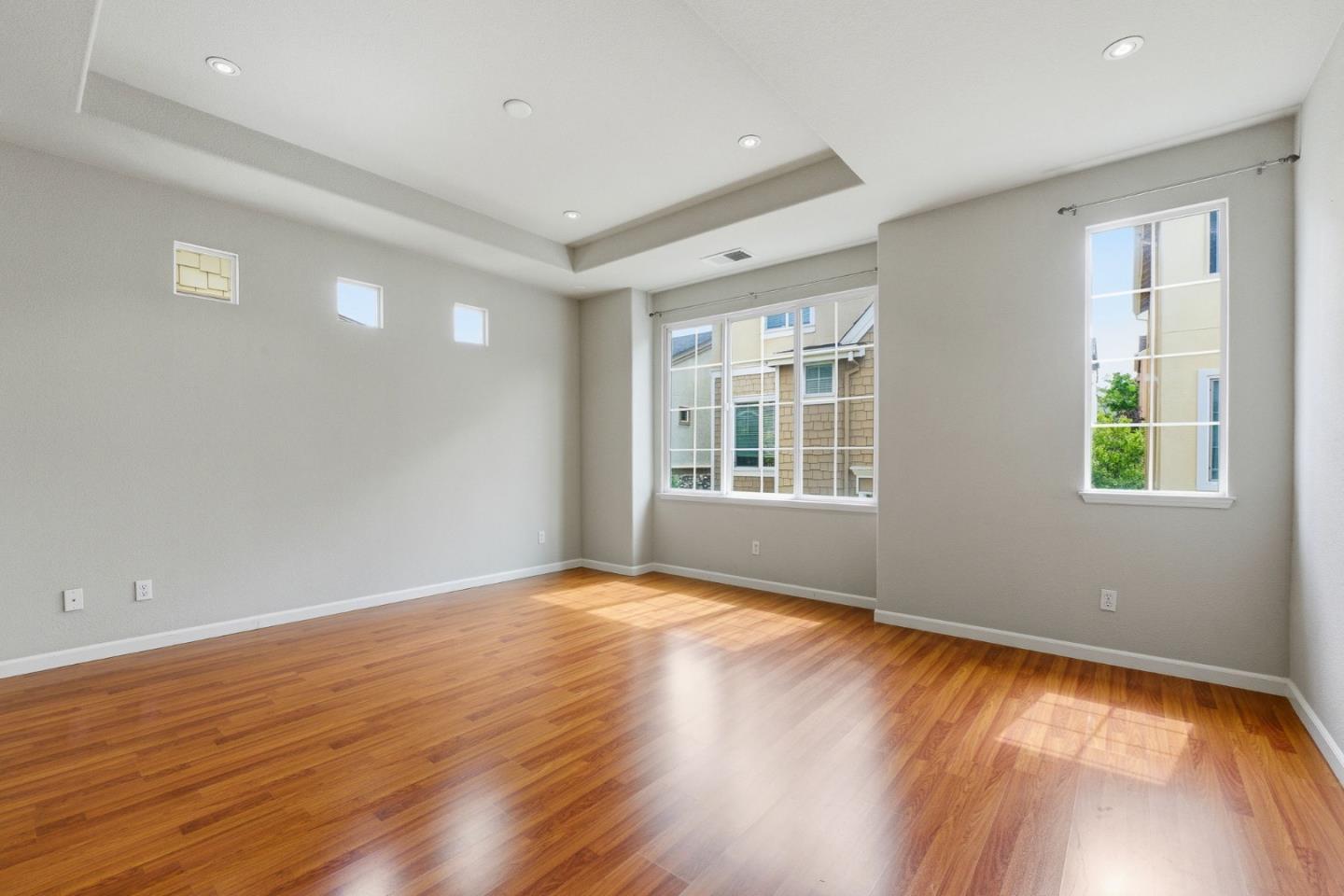 Detail Gallery Image 23 of 41 For 4179 Tobin Cir, Santa Clara,  CA 95054 - 3 Beds | 2/1 Baths