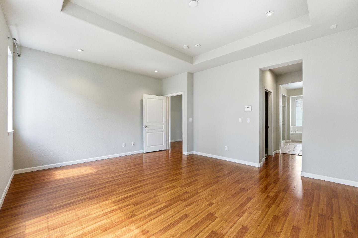 Detail Gallery Image 24 of 41 For 4179 Tobin Cir, Santa Clara,  CA 95054 - 3 Beds | 2/1 Baths