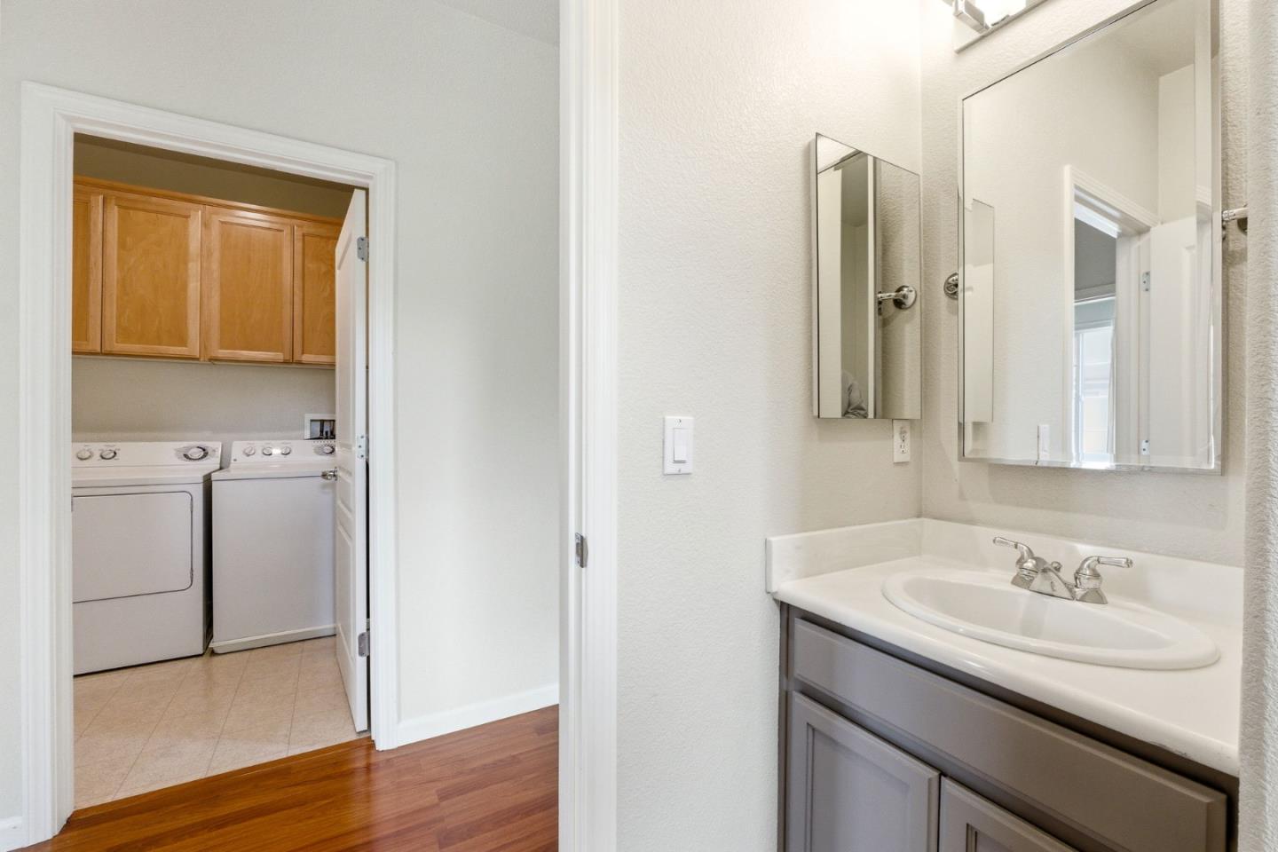 Detail Gallery Image 31 of 41 For 4179 Tobin Cir, Santa Clara,  CA 95054 - 3 Beds | 2/1 Baths