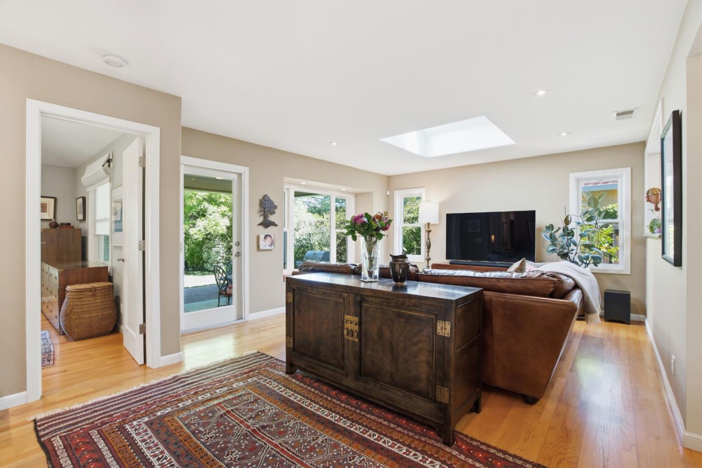 Detail Gallery Image 16 of 42 For 1627 Kentucky St, Redwood City,  CA 94061 - 3 Beds | 2 Baths