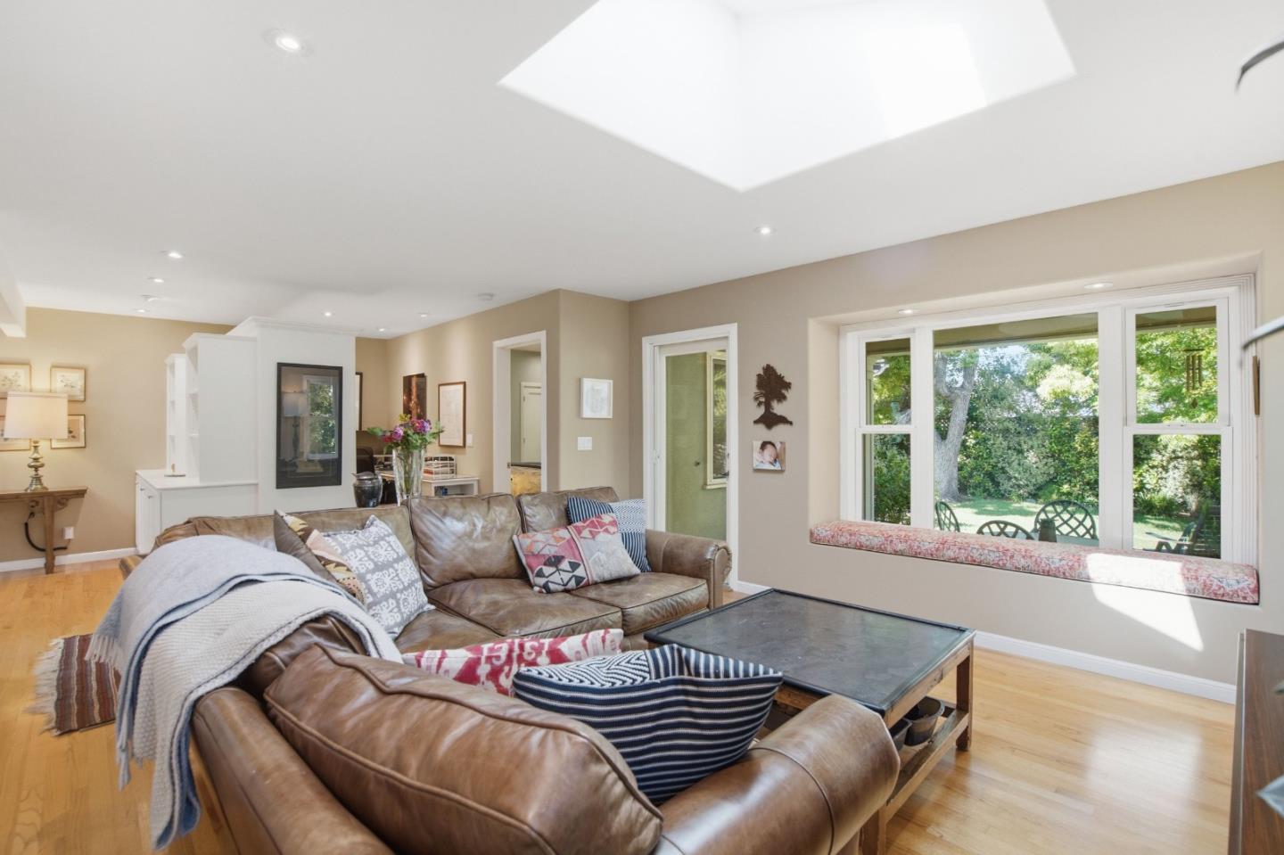 Detail Gallery Image 19 of 42 For 1627 Kentucky St, Redwood City,  CA 94061 - 3 Beds | 2 Baths