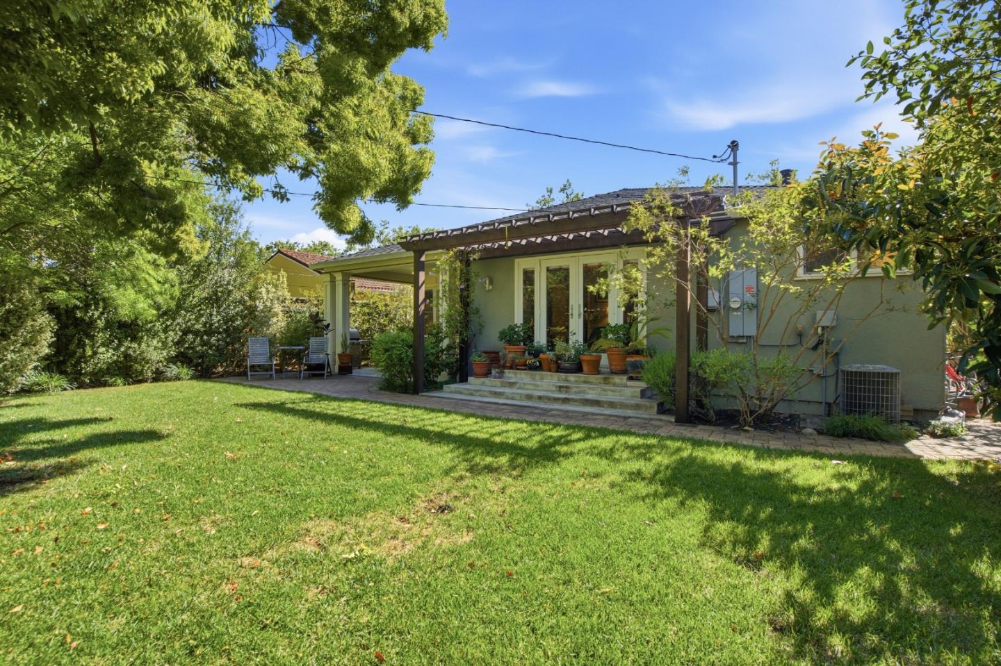 Detail Gallery Image 36 of 42 For 1627 Kentucky St, Redwood City,  CA 94061 - 3 Beds | 2 Baths