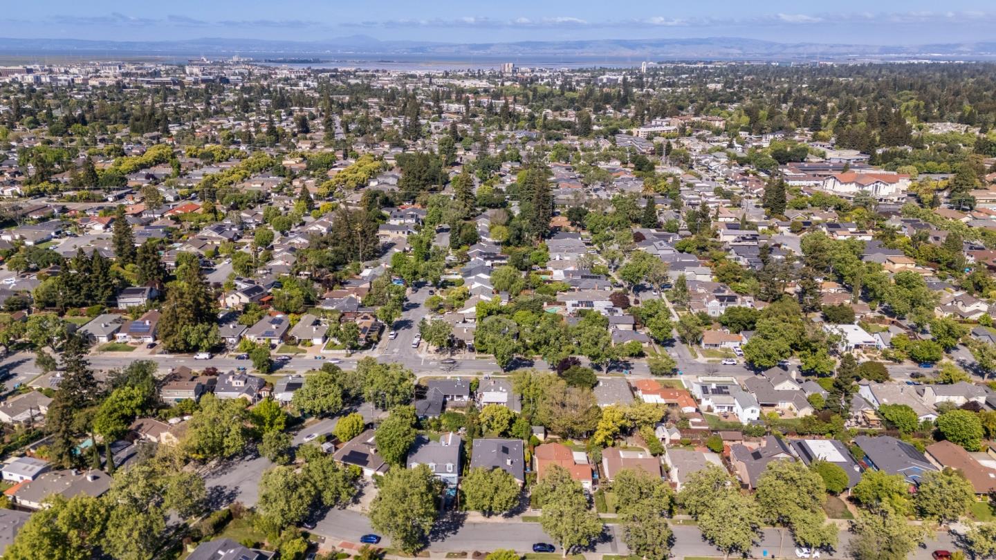 Detail Gallery Image 42 of 42 For 1627 Kentucky St, Redwood City,  CA 94061 - 3 Beds | 2 Baths