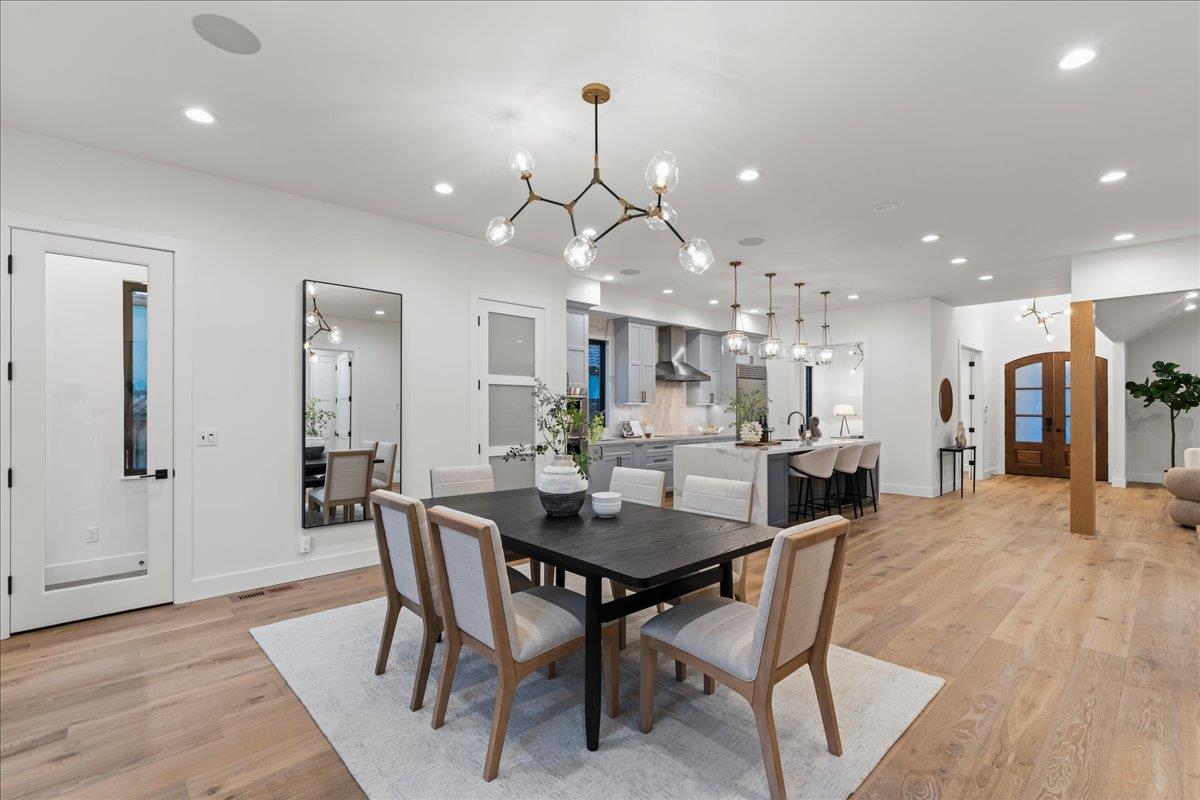 Detail Gallery Image 12 of 59 For 1127 Laurie Ave, San Jose,  CA 95125 - 4 Beds | 3/1 Baths