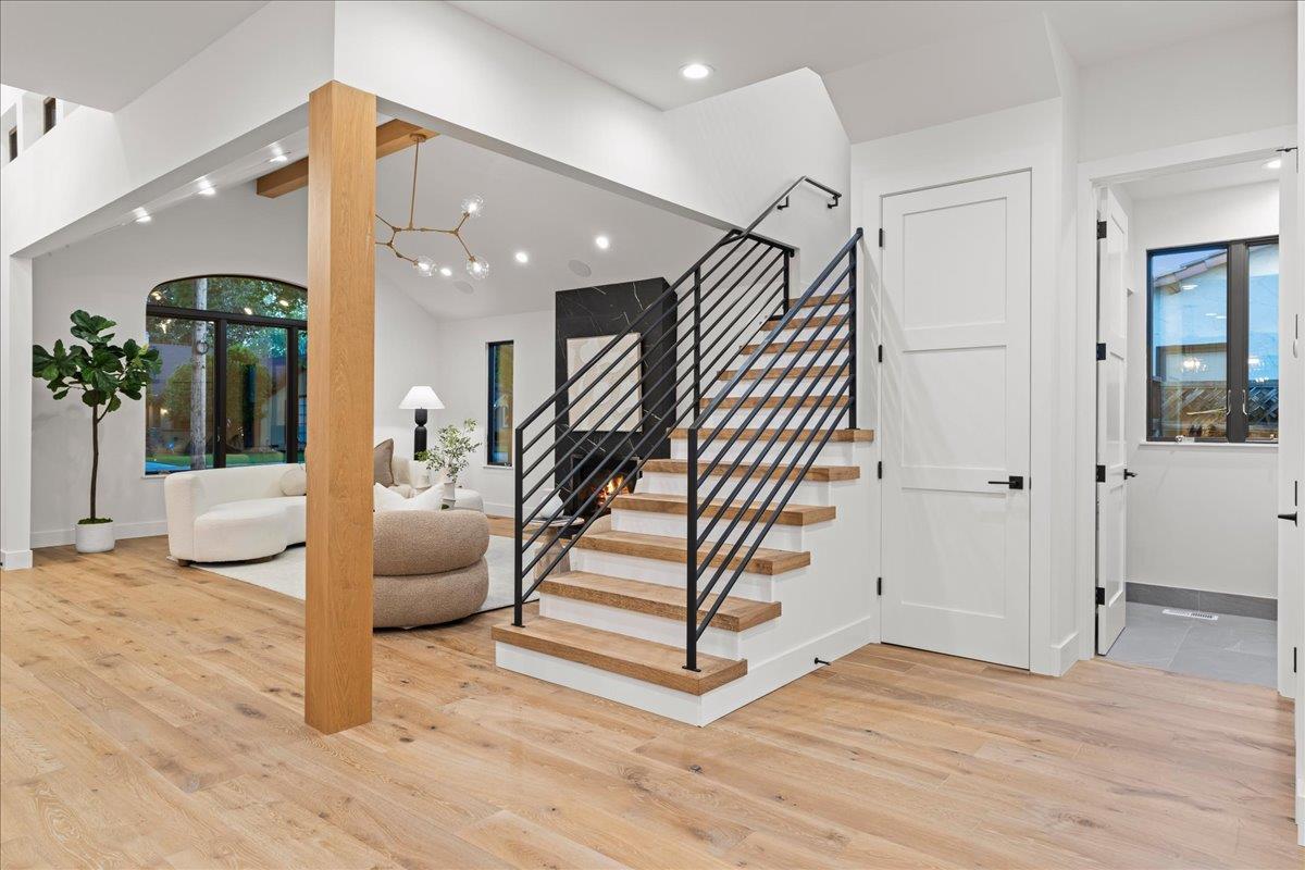 Detail Gallery Image 19 of 59 For 1127 Laurie Ave, San Jose,  CA 95125 - 4 Beds | 3/1 Baths