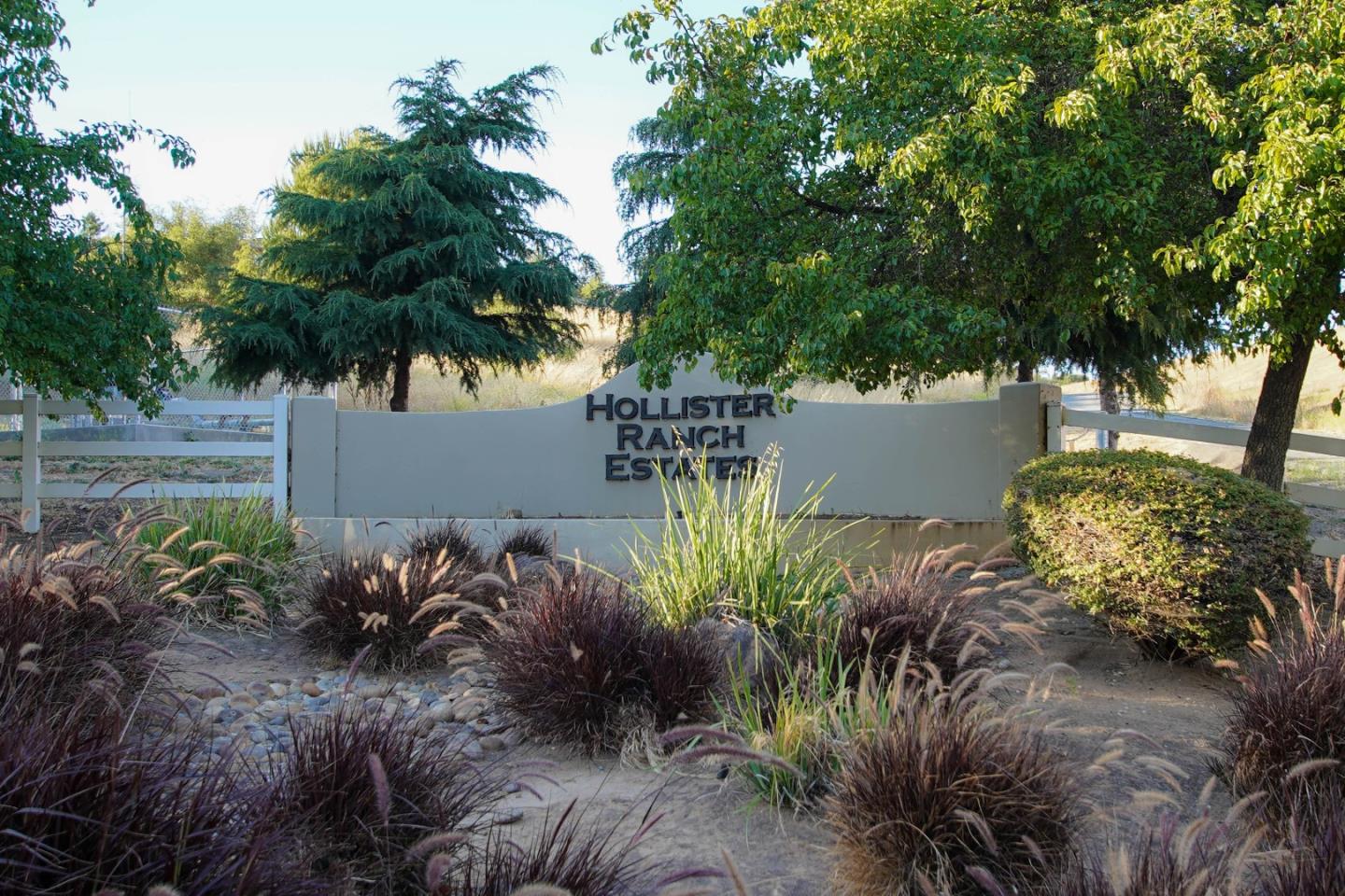 Detail Gallery Image 28 of 29 For 303 Taryn Ct, Hollister,  CA 95023 - 4 Beds | 3 Baths