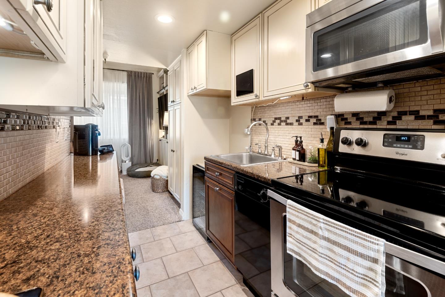 565 English Avenue UNIT 13, Monterey, CA, 93940