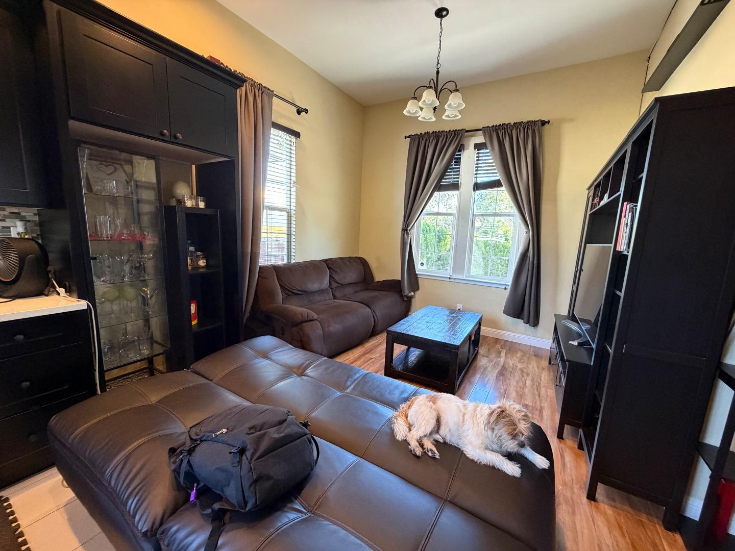 Detail Gallery Image 6 of 15 For 139 Brooklyn Ave, San Jose,  CA 95128 - 4 Beds | 3 Baths