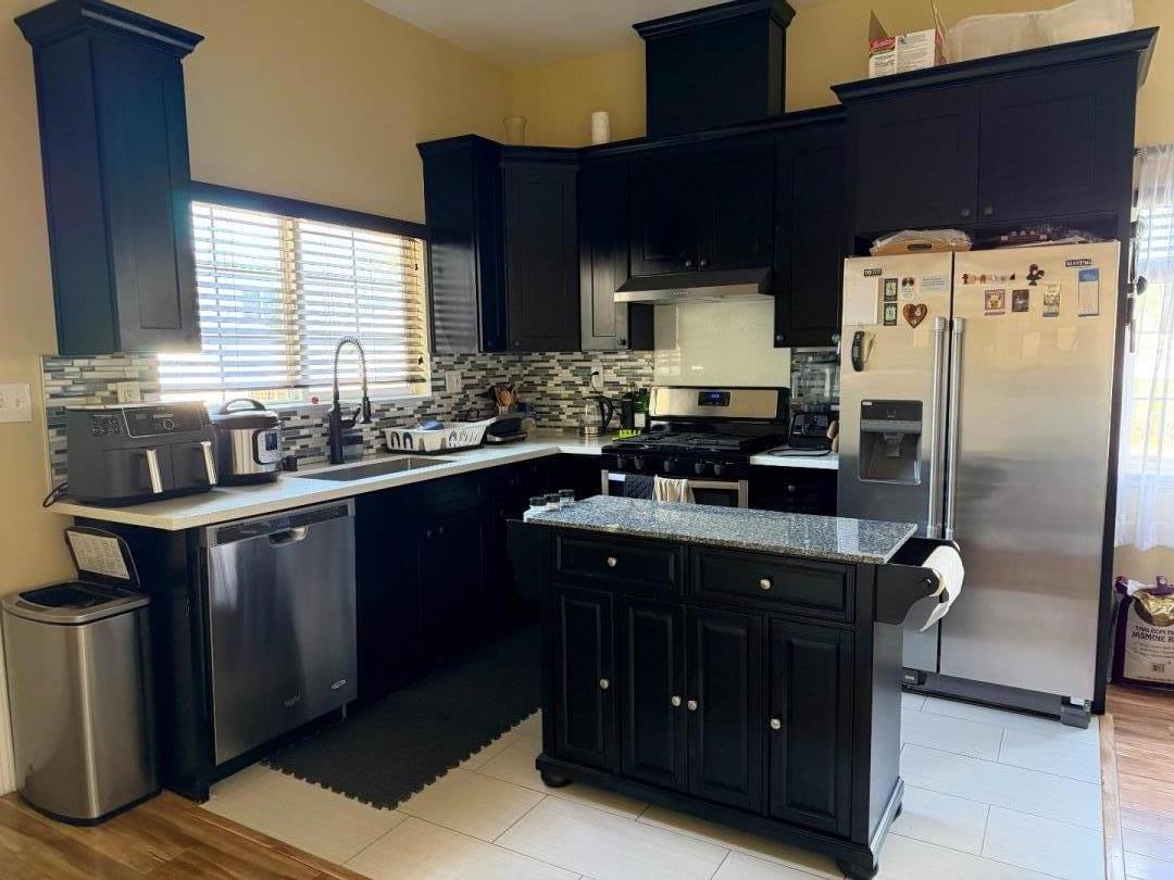 Detail Gallery Image 8 of 15 For 139 Brooklyn Ave, San Jose,  CA 95128 - 4 Beds | 3 Baths