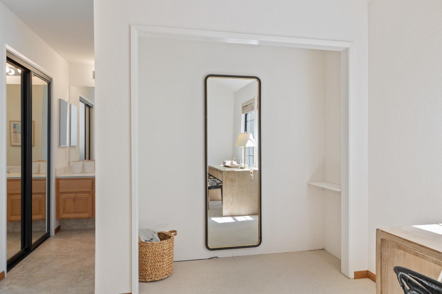 Detail Gallery Image 10 of 29 For 2477 Rebecca Lynn Way, Santa Clara,  CA 95050 - 2 Beds | 2/1 Baths