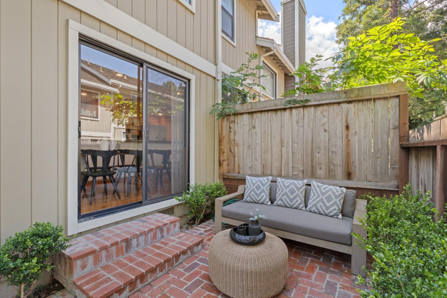 Detail Gallery Image 20 of 29 For 2477 Rebecca Lynn Way, Santa Clara,  CA 95050 - 2 Beds | 2/1 Baths