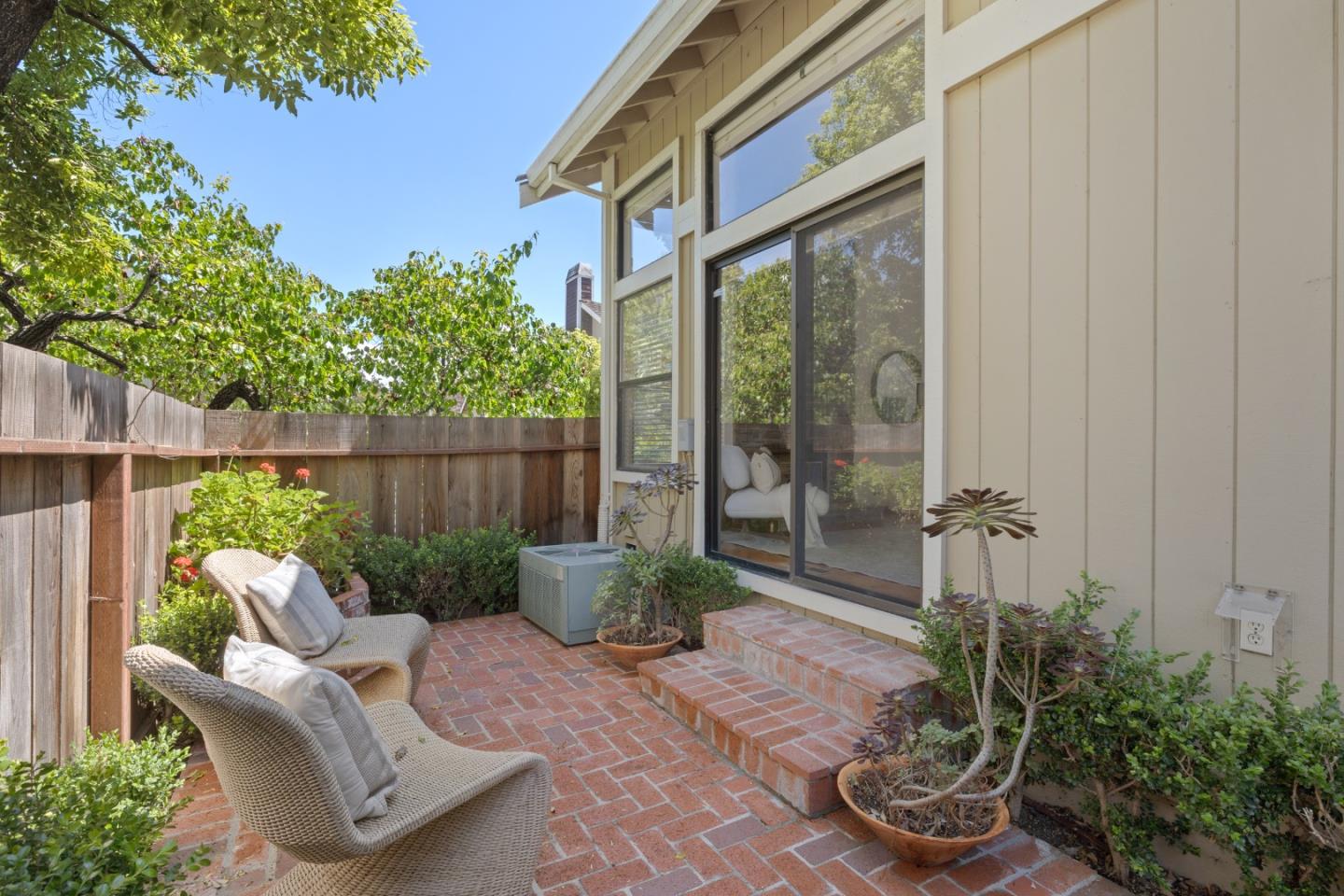 Detail Gallery Image 21 of 29 For 2477 Rebecca Lynn Way, Santa Clara,  CA 95050 - 2 Beds | 2/1 Baths