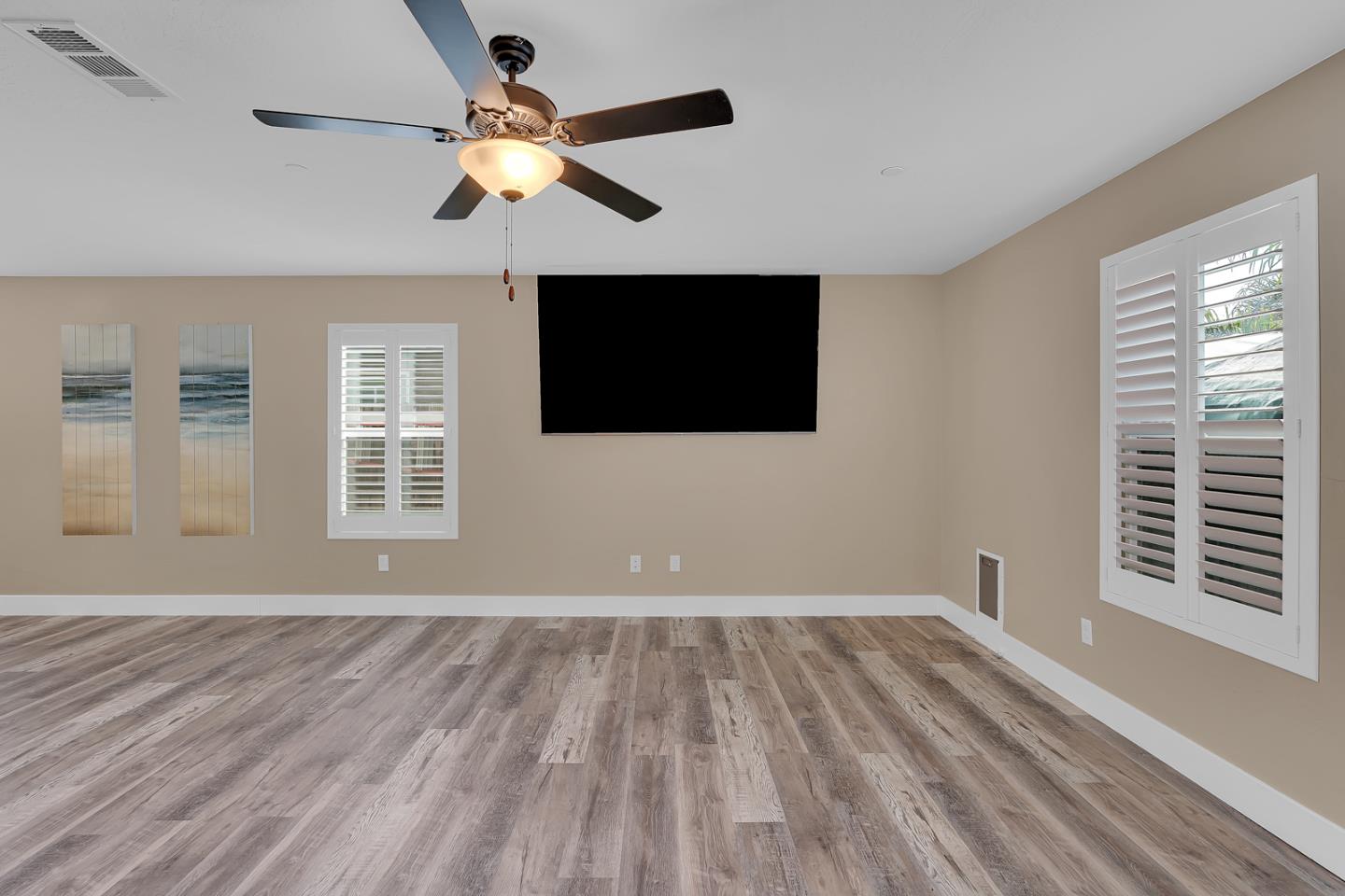 Detail Gallery Image 25 of 61 For Sansoni St, Los Banos,  CA 93635 - 5 Beds | 3/1 Baths