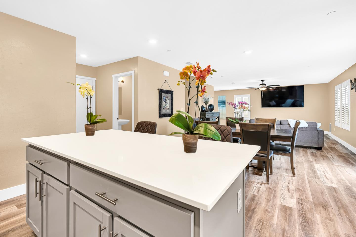 Detail Gallery Image 37 of 61 For Sansoni St, Los Banos,  CA 93635 - 5 Beds | 3/1 Baths