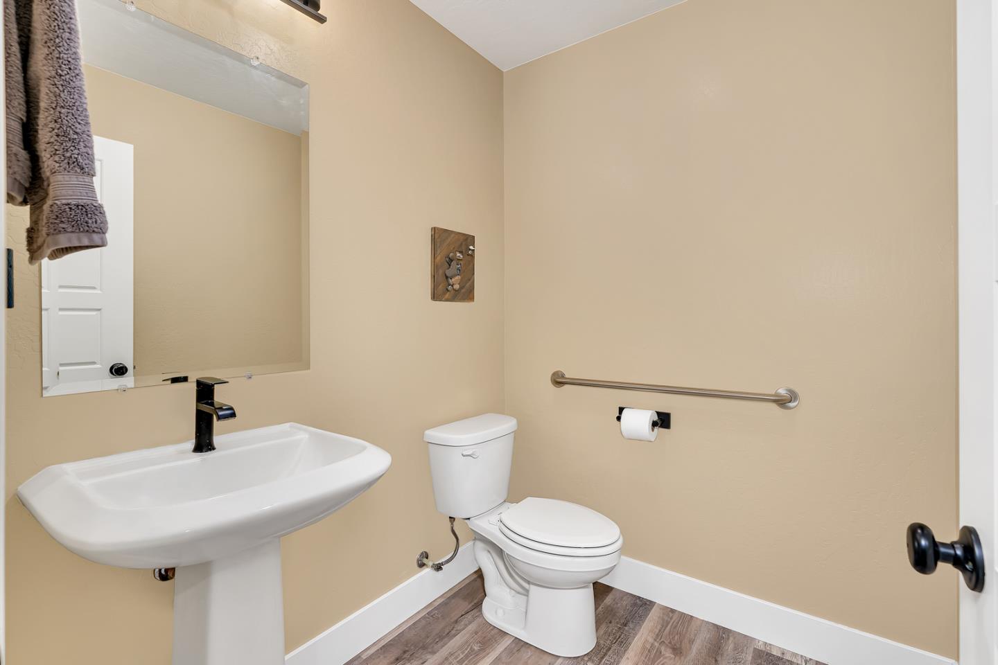 Detail Gallery Image 38 of 61 For Sansoni St, Los Banos,  CA 93635 - 5 Beds | 3/1 Baths