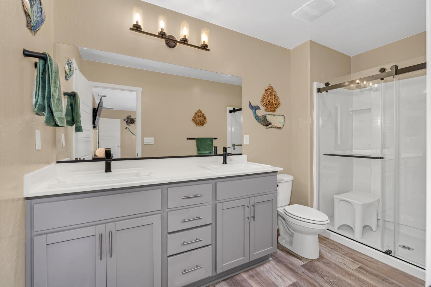 Detail Gallery Image 43 of 61 For Sansoni St, Los Banos,  CA 93635 - 5 Beds | 3/1 Baths