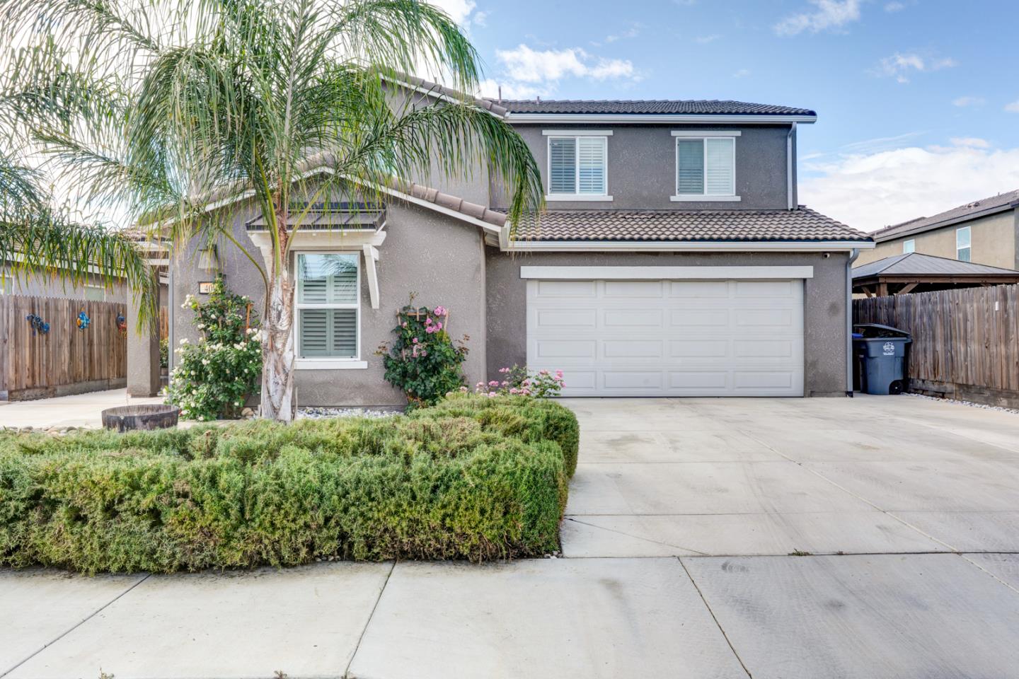 Detail Gallery Image 5 of 61 For Sansoni St, Los Banos,  CA 93635 - 5 Beds | 3/1 Baths