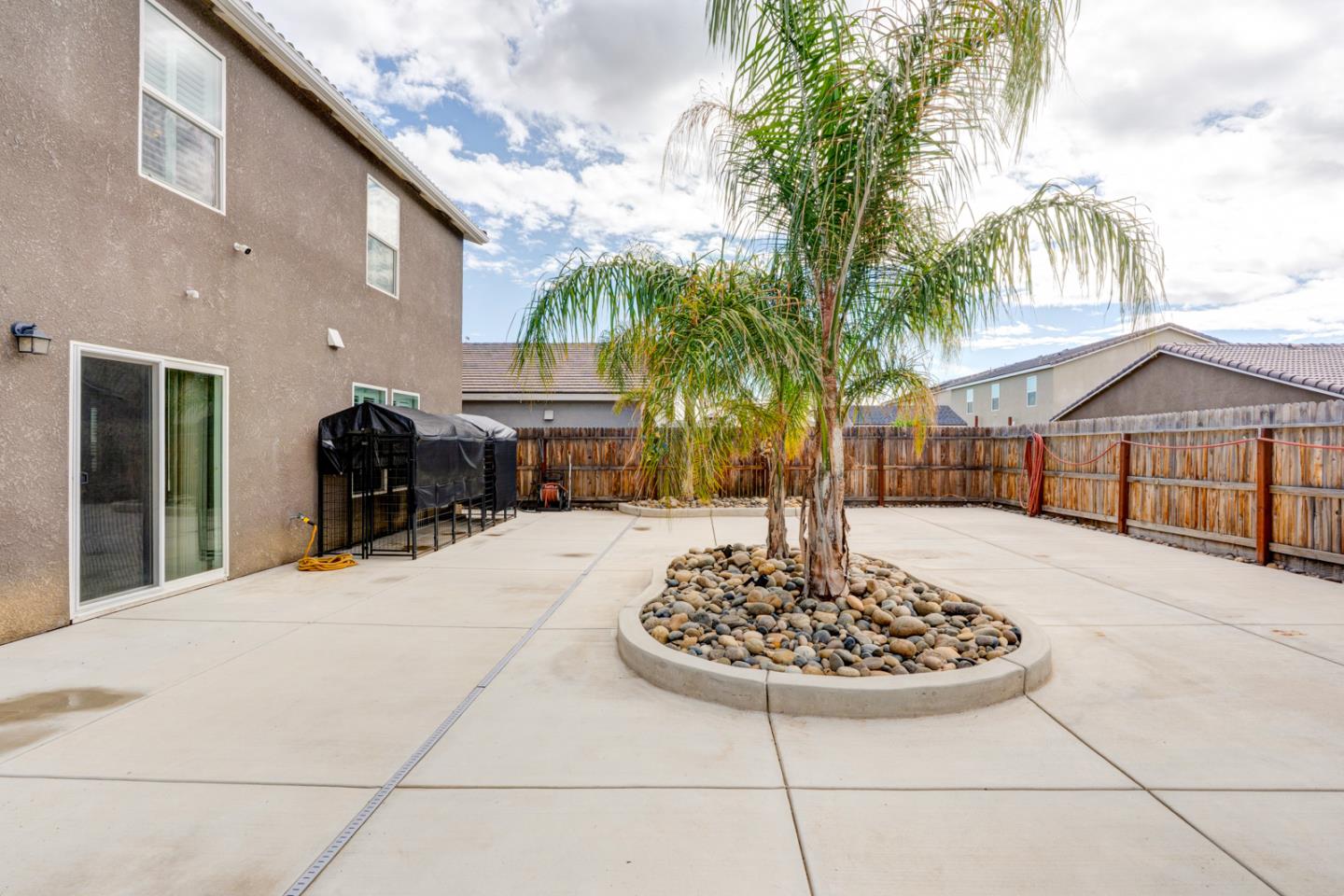 Detail Gallery Image 57 of 61 For Sansoni St, Los Banos,  CA 93635 - 5 Beds | 3/1 Baths