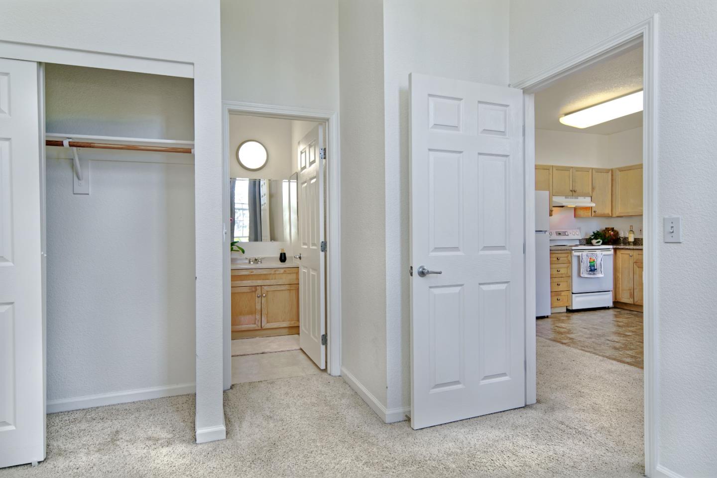 Detail Gallery Image 16 of 36 For 516 Martha St #207,  San Jose,  CA 95112 - 1 Beds | 1 Baths