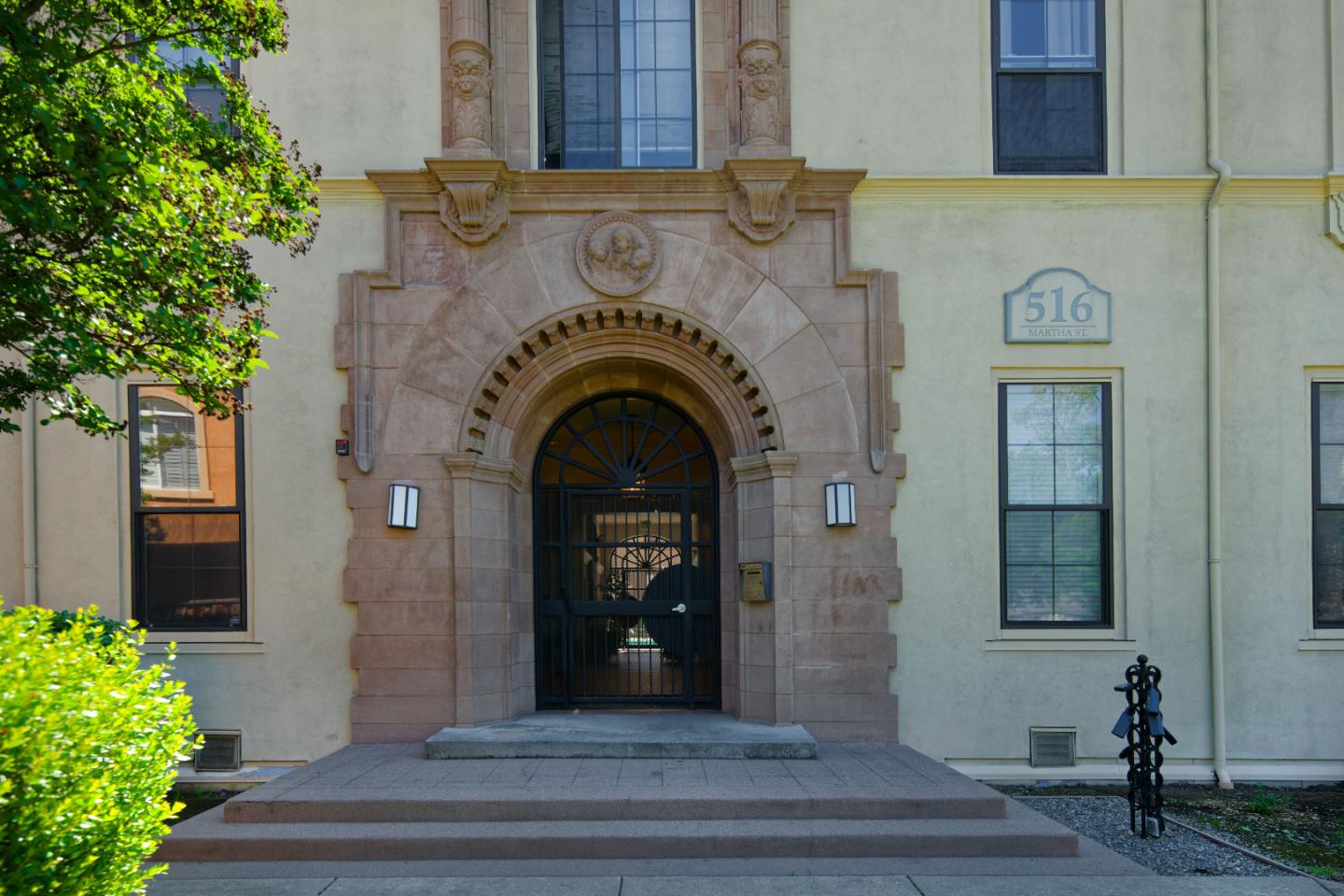 Detail Gallery Image 3 of 36 For 516 Martha St #207,  San Jose,  CA 95112 - 1 Beds | 1 Baths