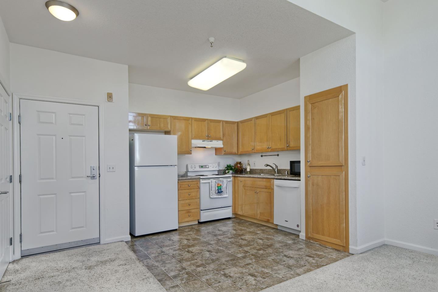 Detail Gallery Image 9 of 36 For 516 Martha St #207,  San Jose,  CA 95112 - 1 Beds | 1 Baths