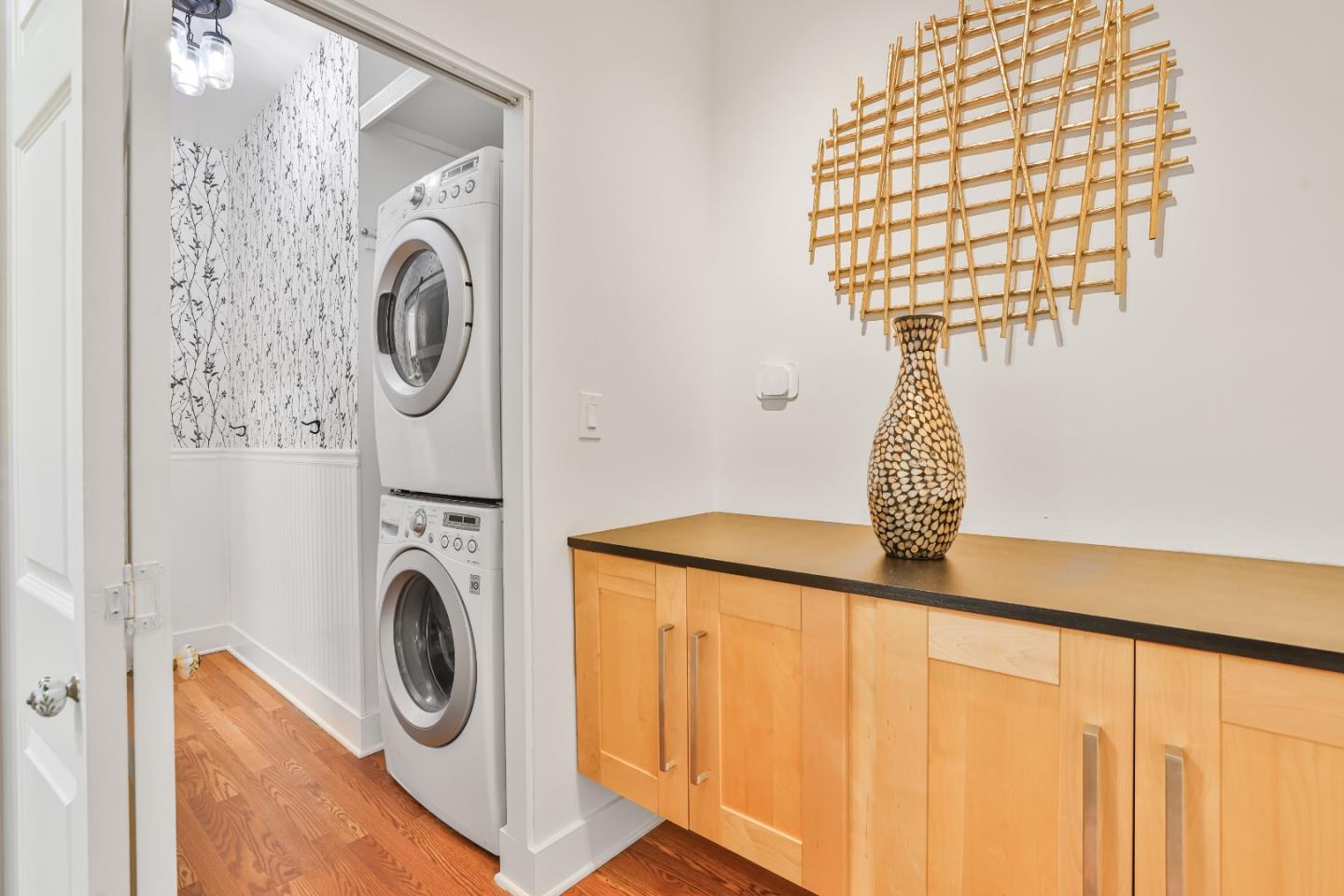 Detail Gallery Image 17 of 37 For 20 Clayton, San Jose,  CA 95110 - 2 Beds | 2 Baths