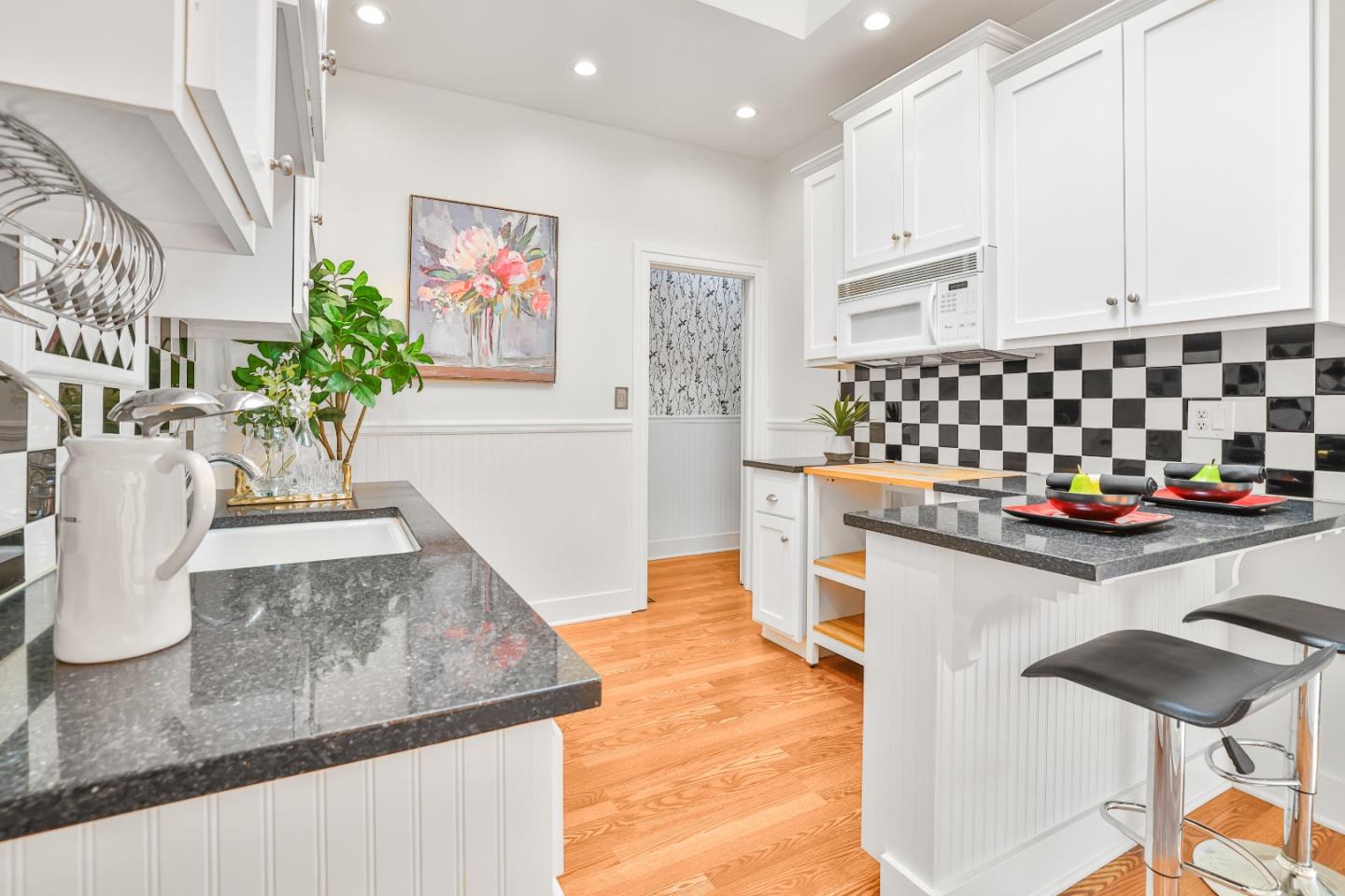 Detail Gallery Image 20 of 37 For 20 Clayton, San Jose,  CA 95110 - 2 Beds | 2 Baths