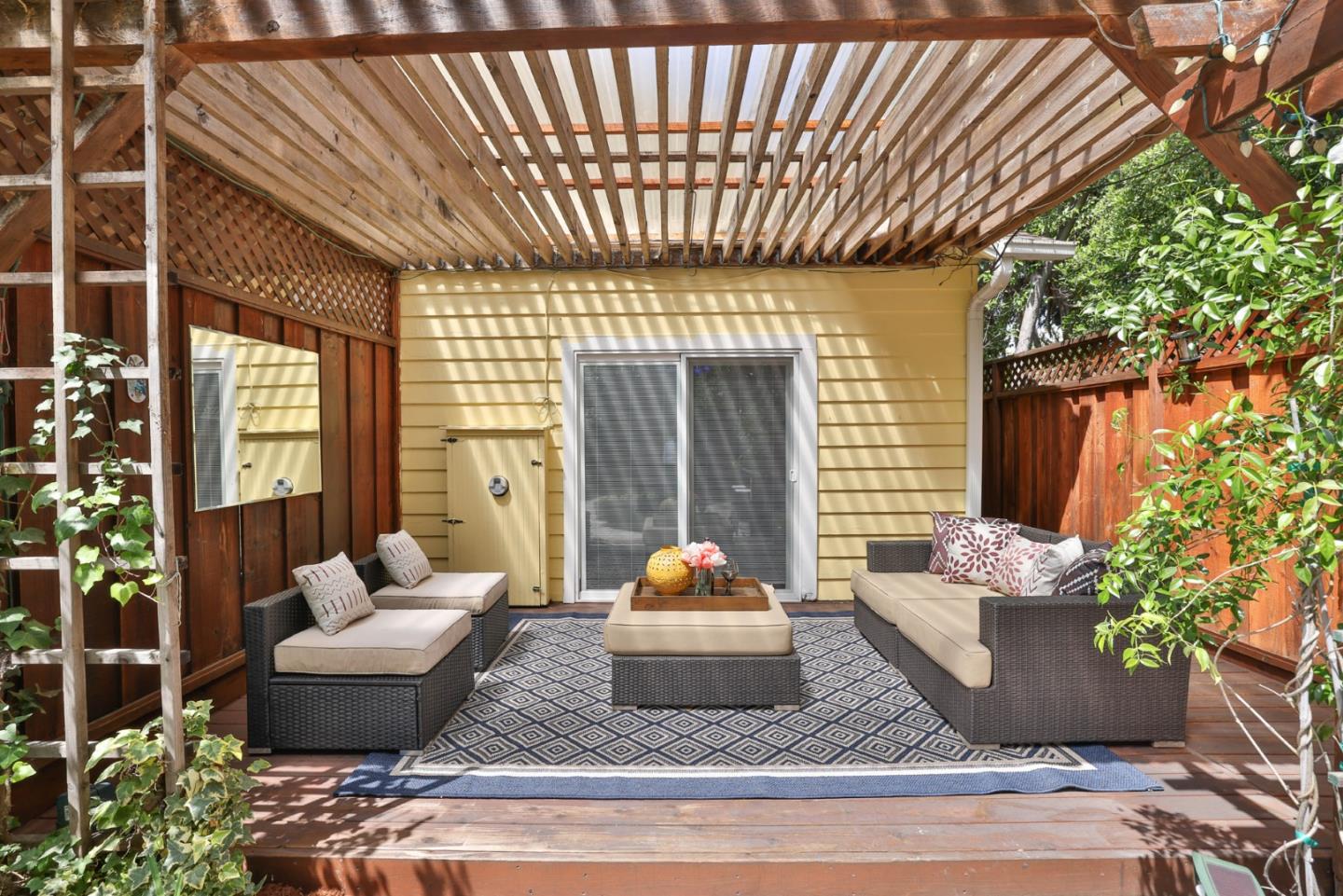 Detail Gallery Image 34 of 37 For 20 Clayton, San Jose,  CA 95110 - 2 Beds | 2 Baths