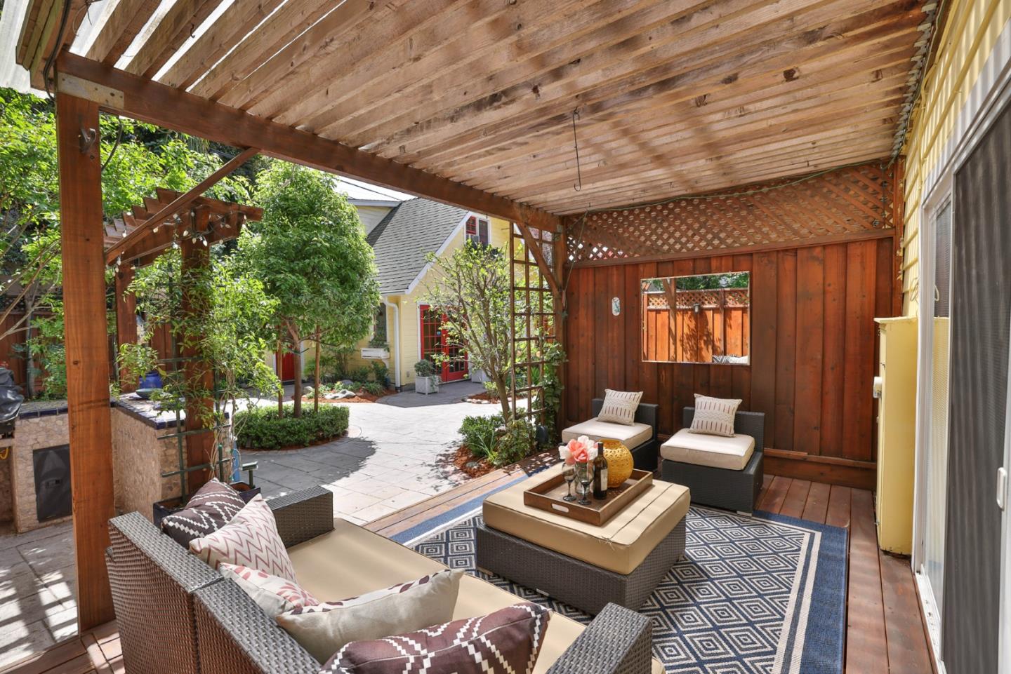 Detail Gallery Image 35 of 37 For 20 Clayton, San Jose,  CA 95110 - 2 Beds | 2 Baths