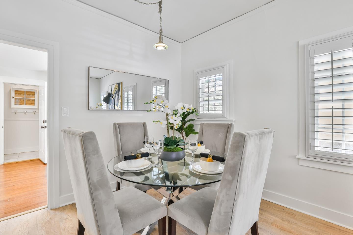 Detail Gallery Image 8 of 37 For 20 Clayton, San Jose,  CA 95110 - 2 Beds | 2 Baths