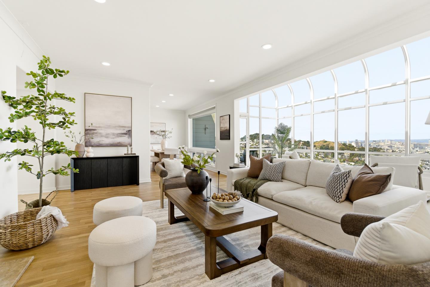 Front Image Thumbnail for ML82043347