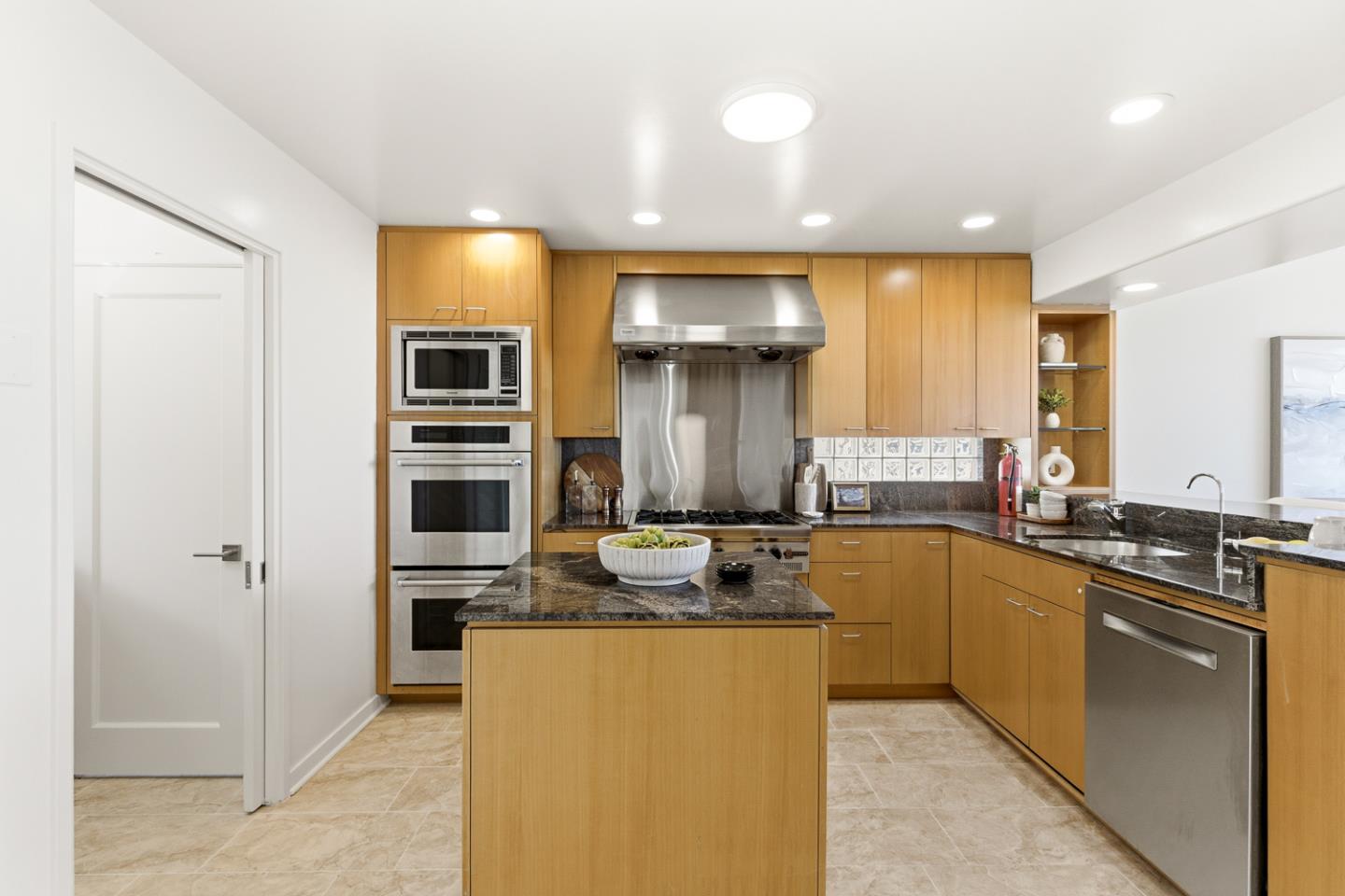 601 Corbett Ave, San Francisco, CA 94114 photo 20
